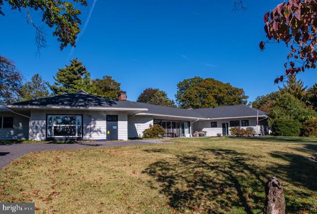 19 VALLEY ROAD