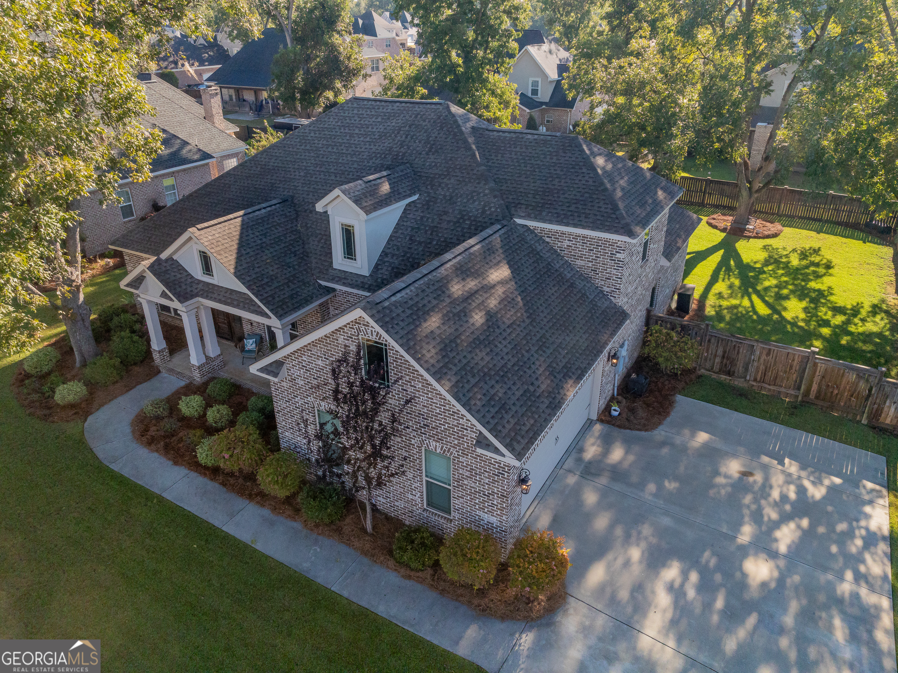 100 S Carmenville Drive