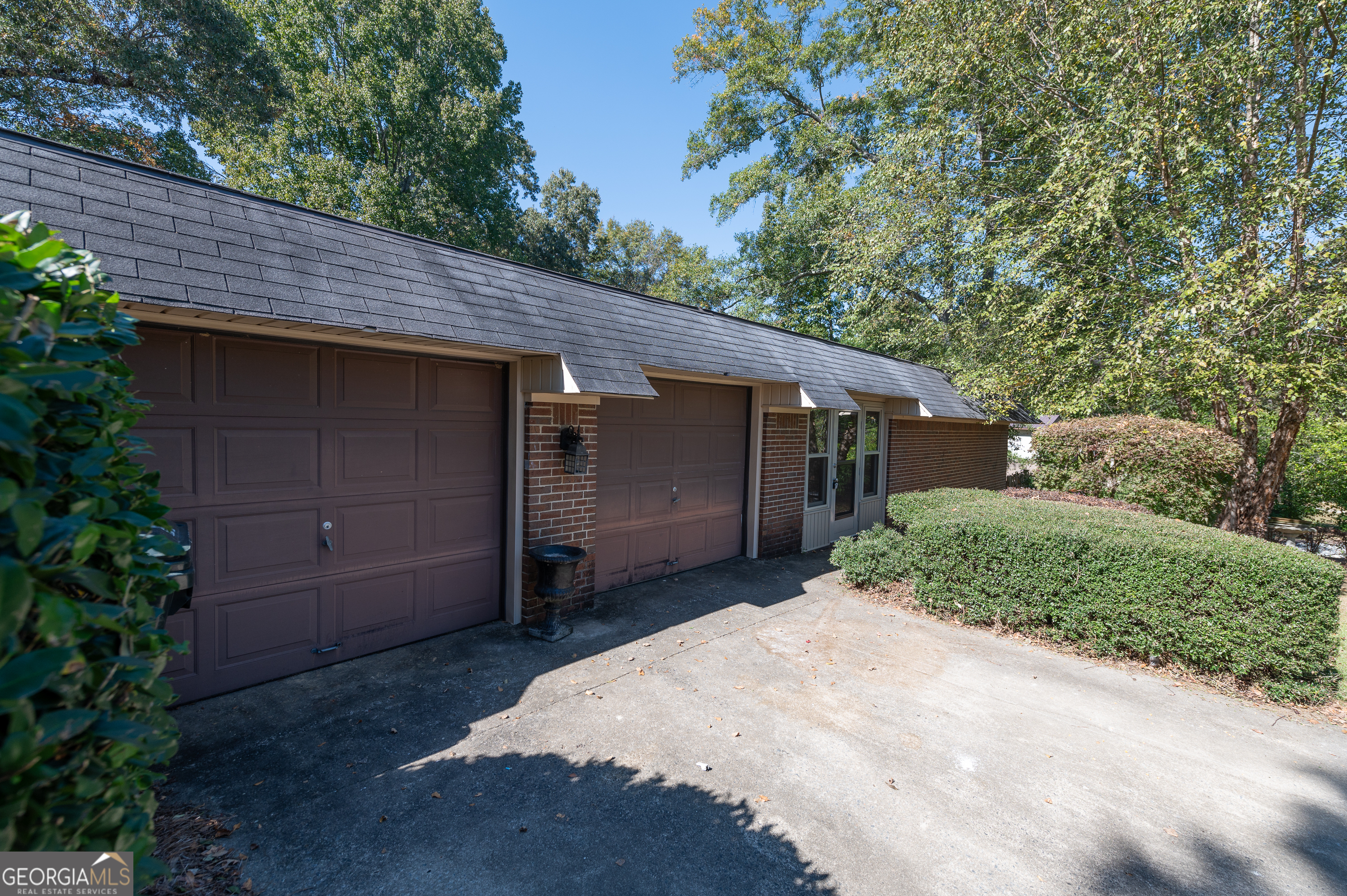 111 Echo Lane