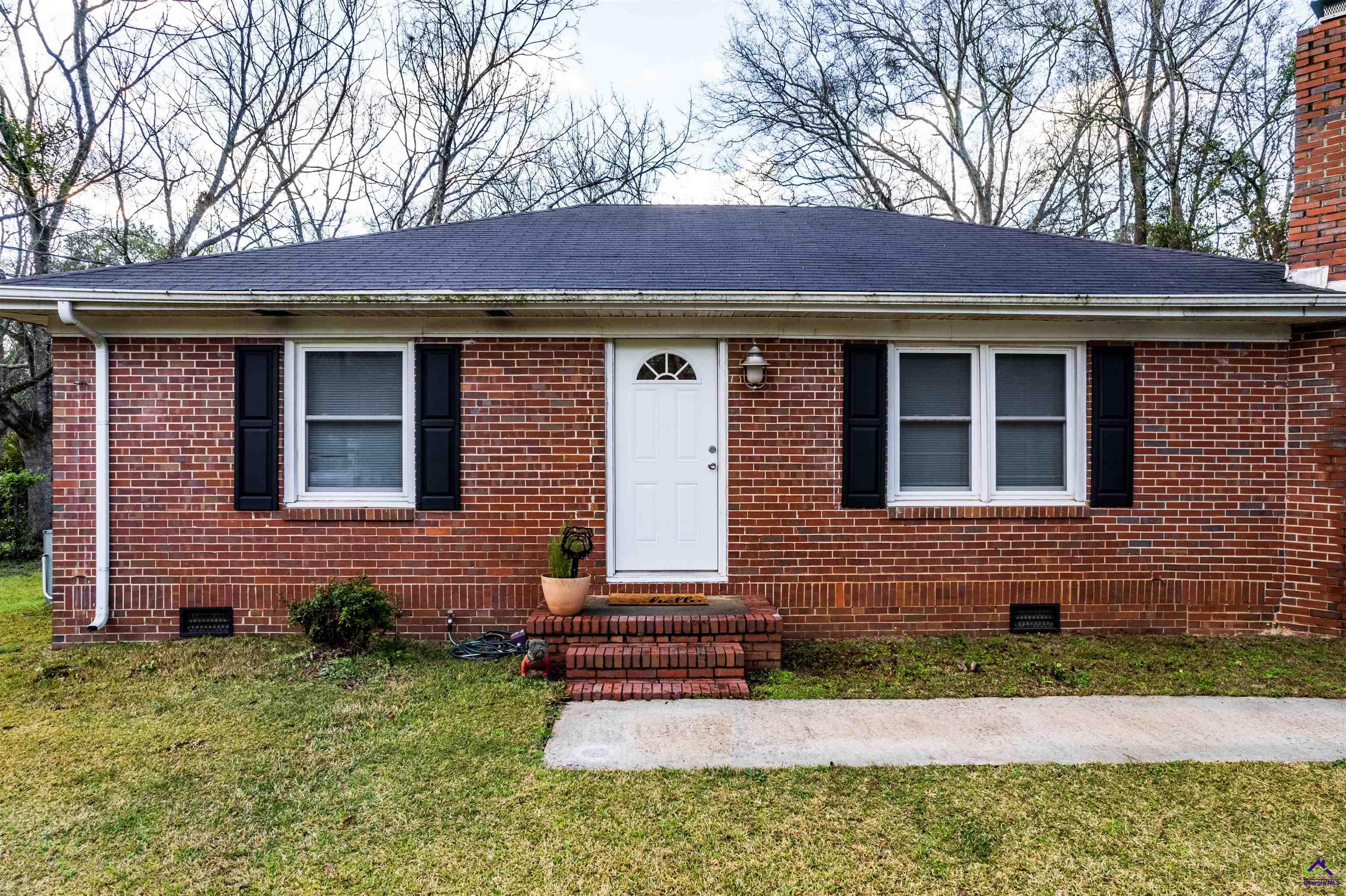 1725 Sewell Circle