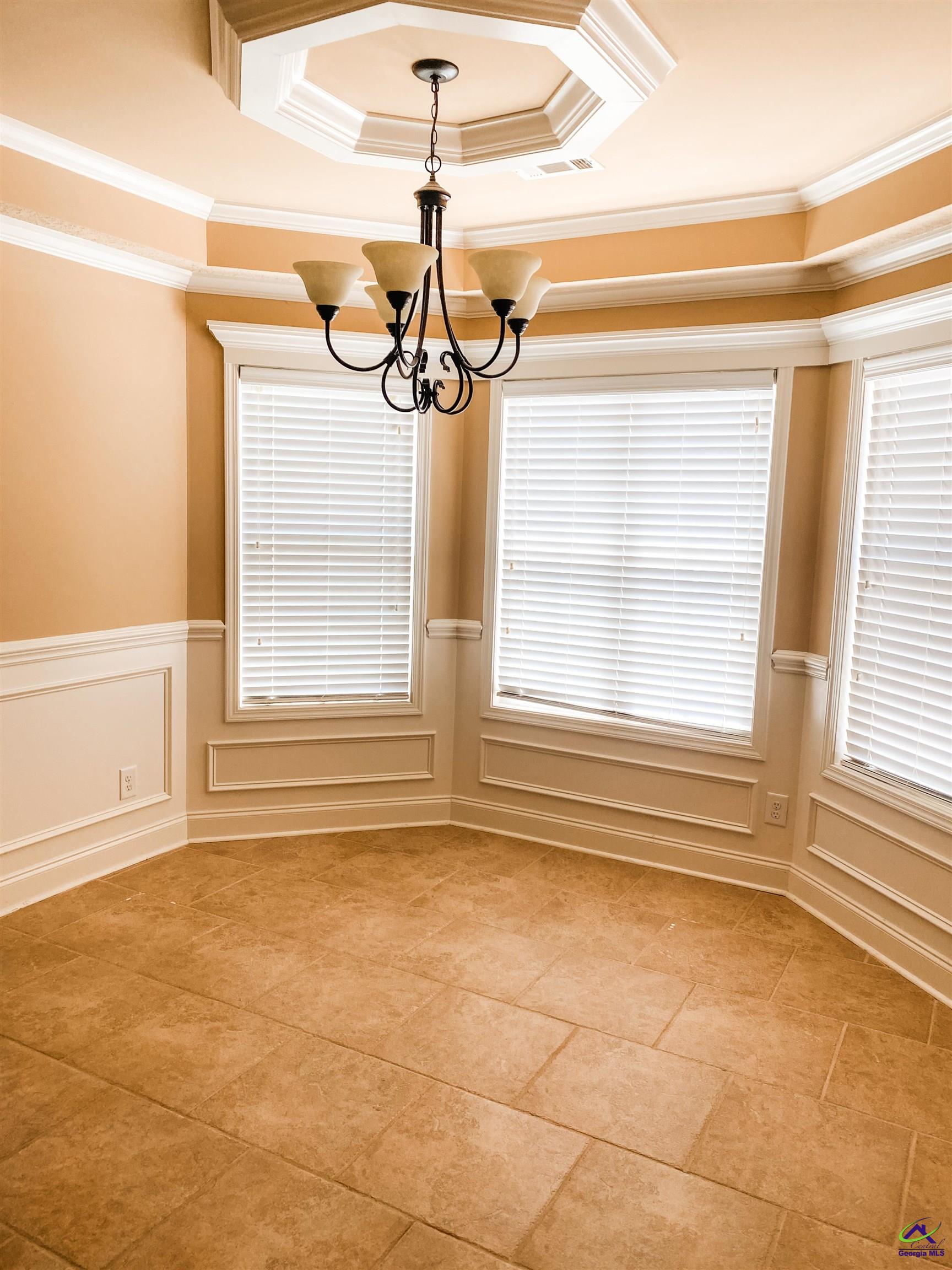 300 Avington Chase
