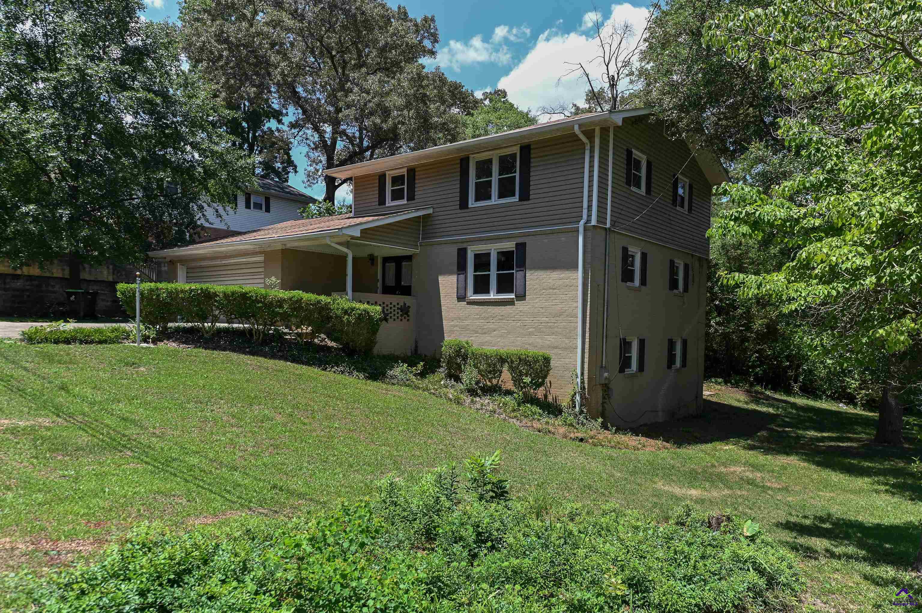 211 Arrowhead Trail