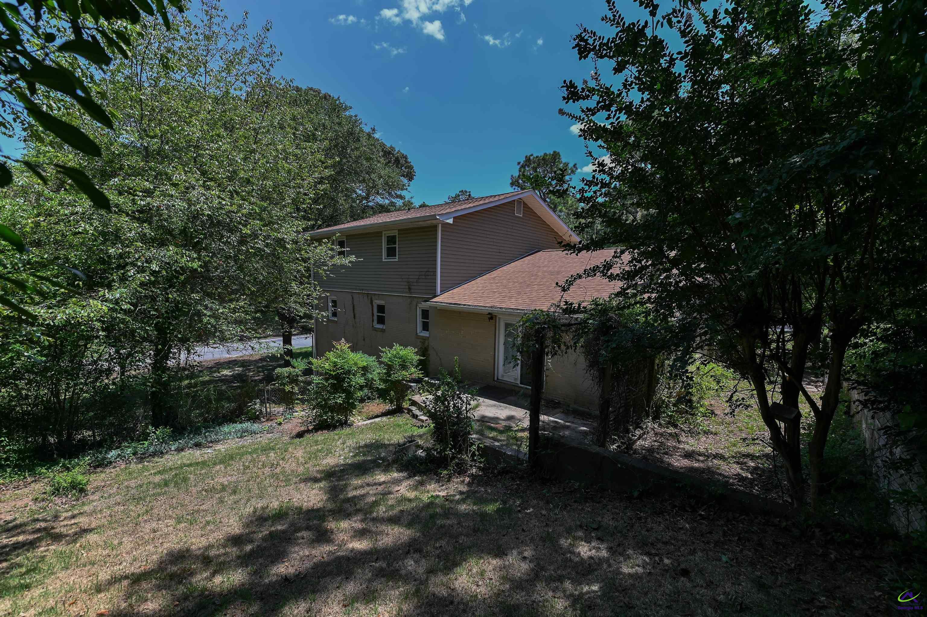 211 Arrowhead Trail