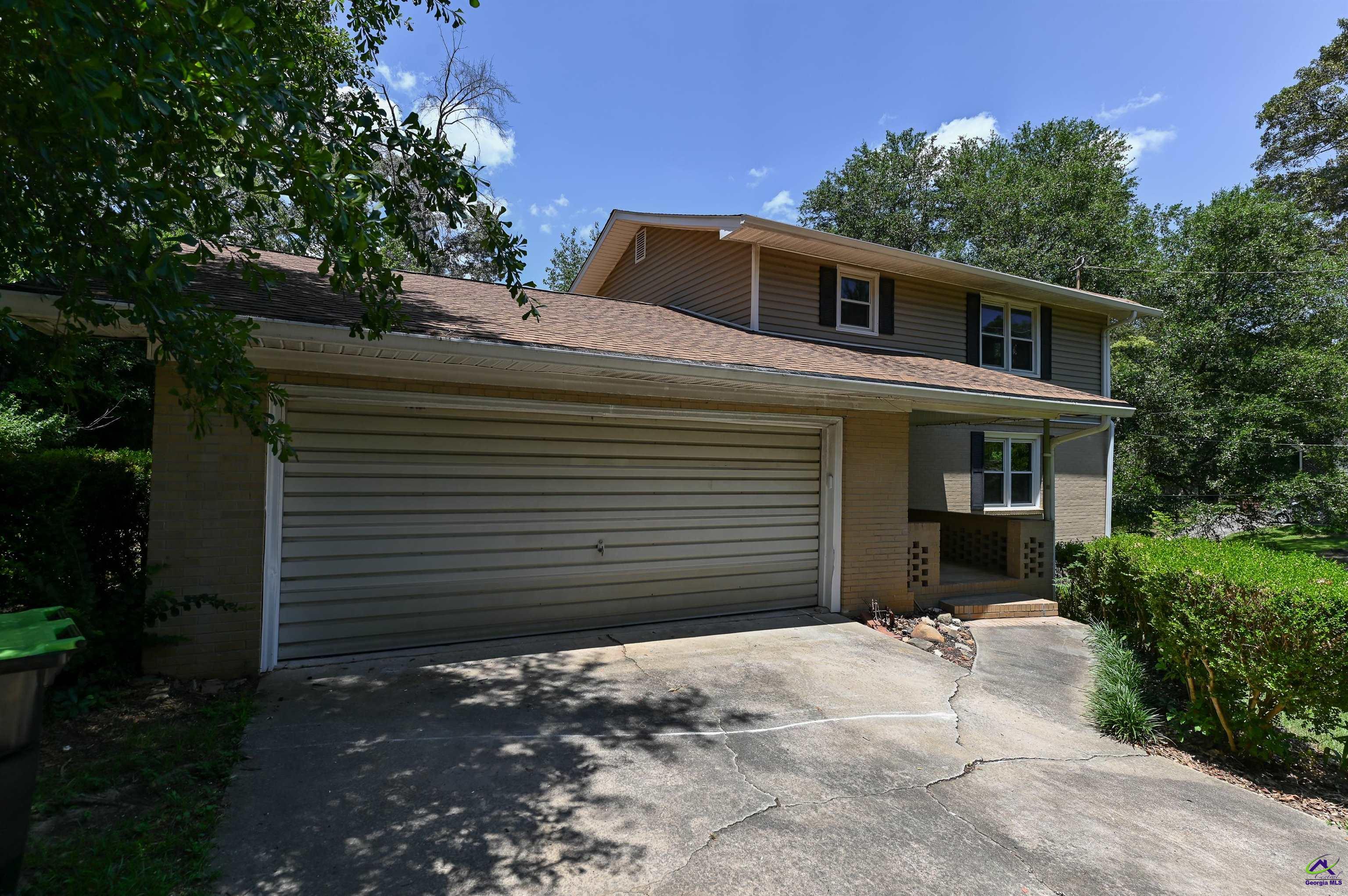 211 Arrowhead Trail