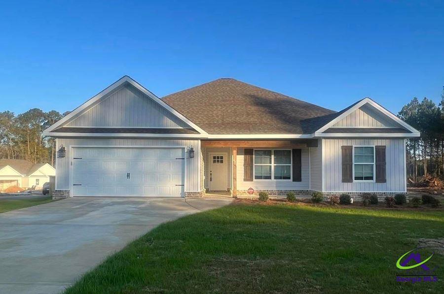 200 Hampton Chase