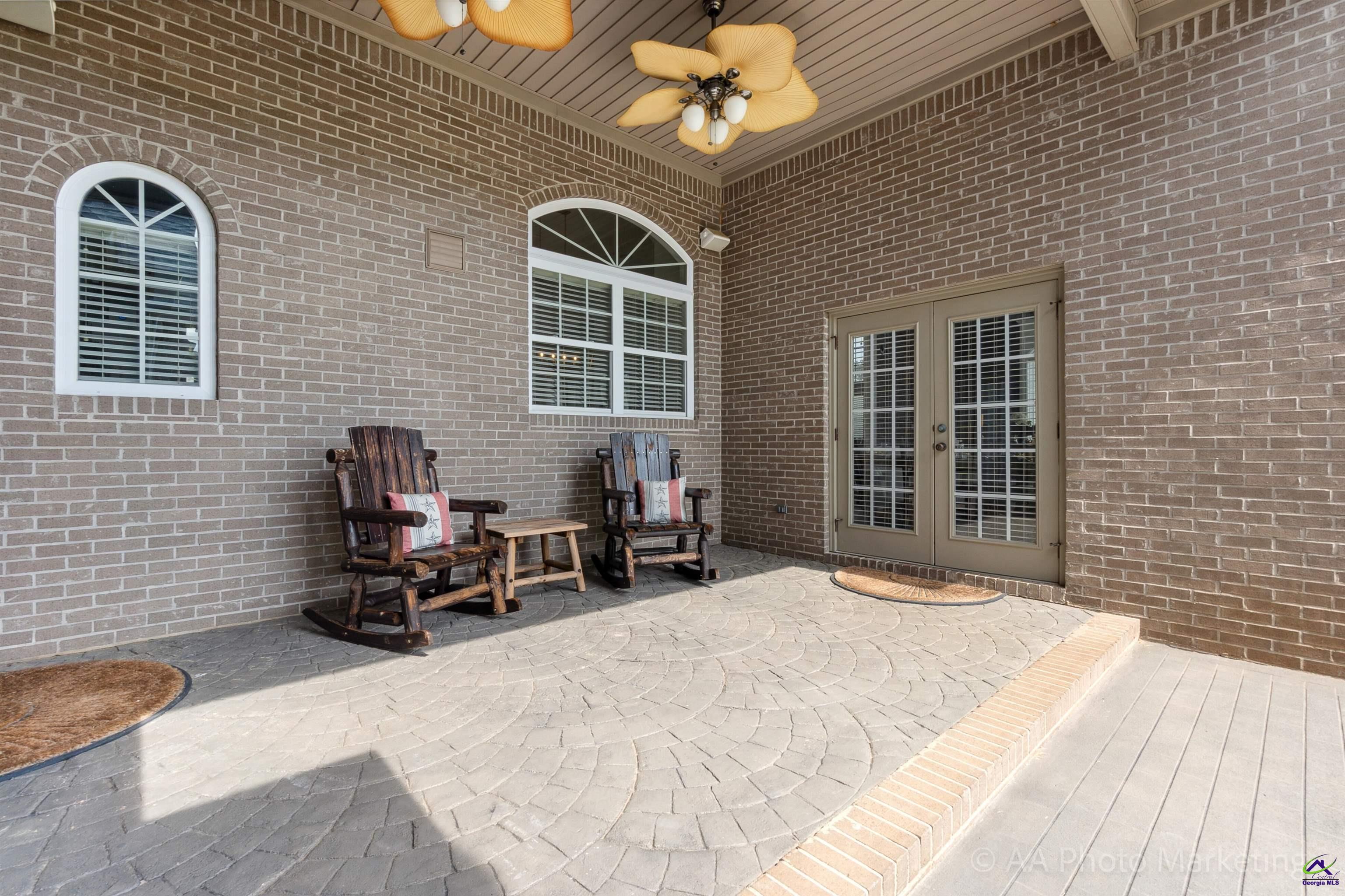 102 Country Court