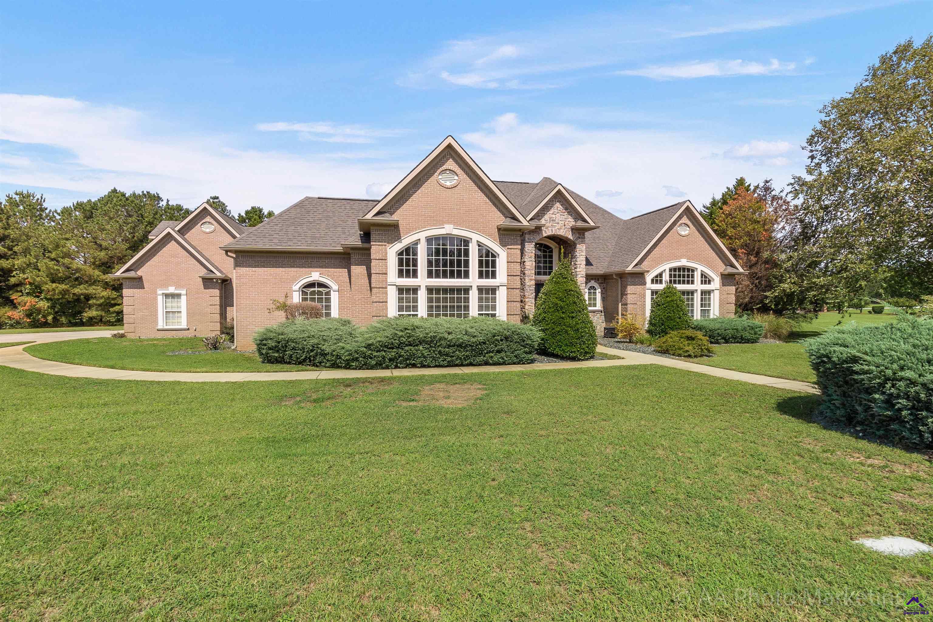 102 Country Court