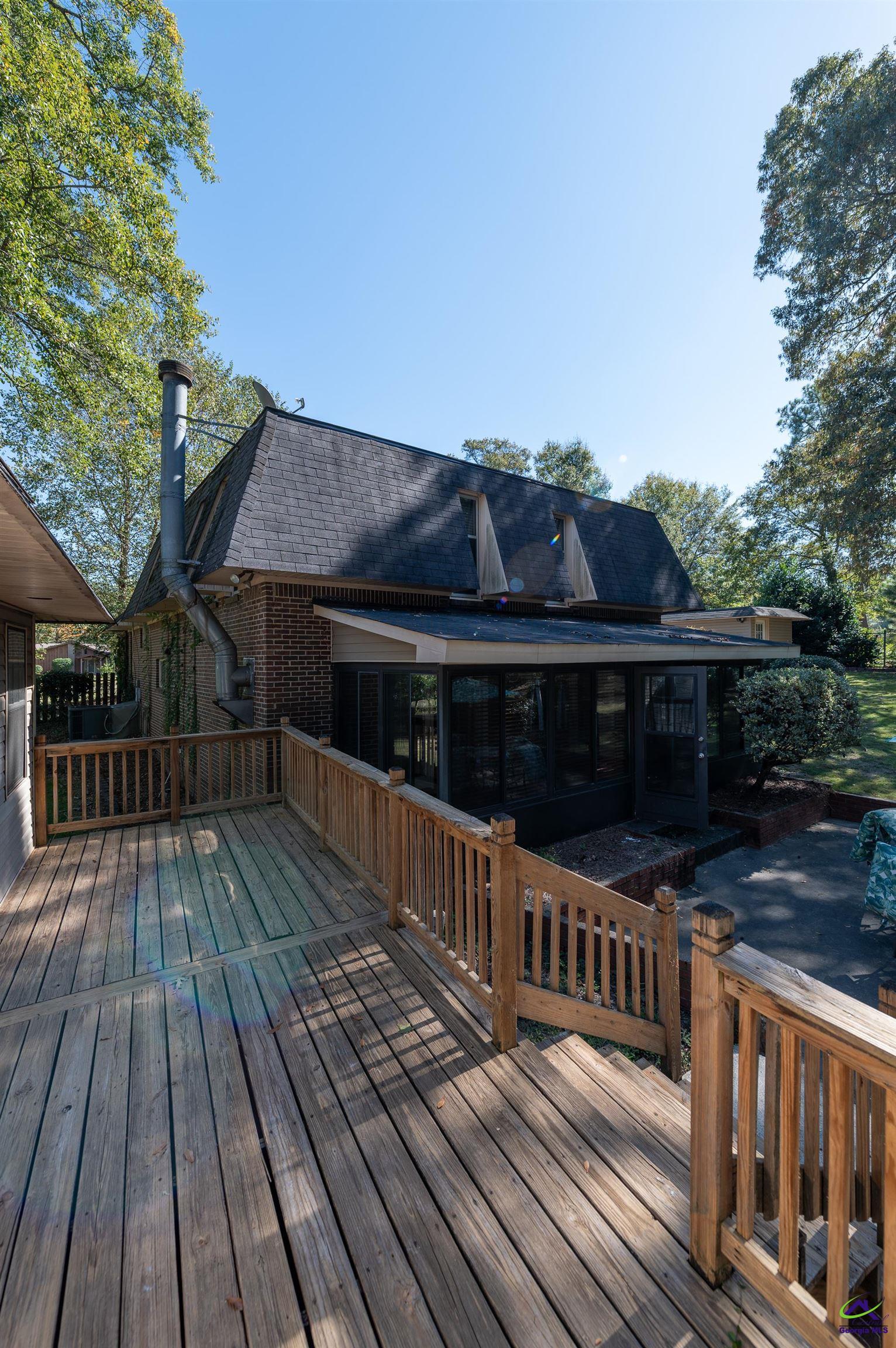 111 Echo Lane