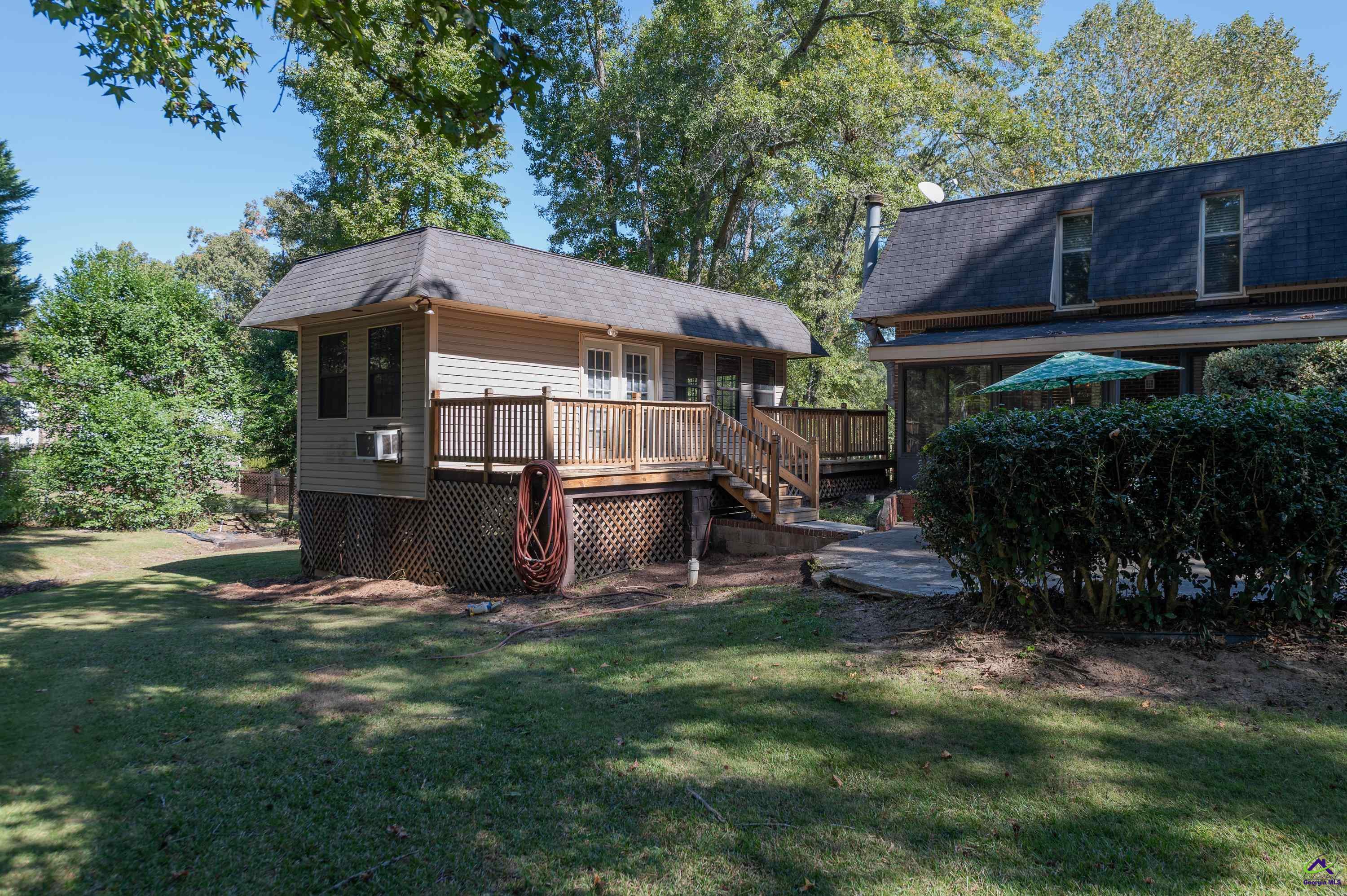 111 Echo Lane