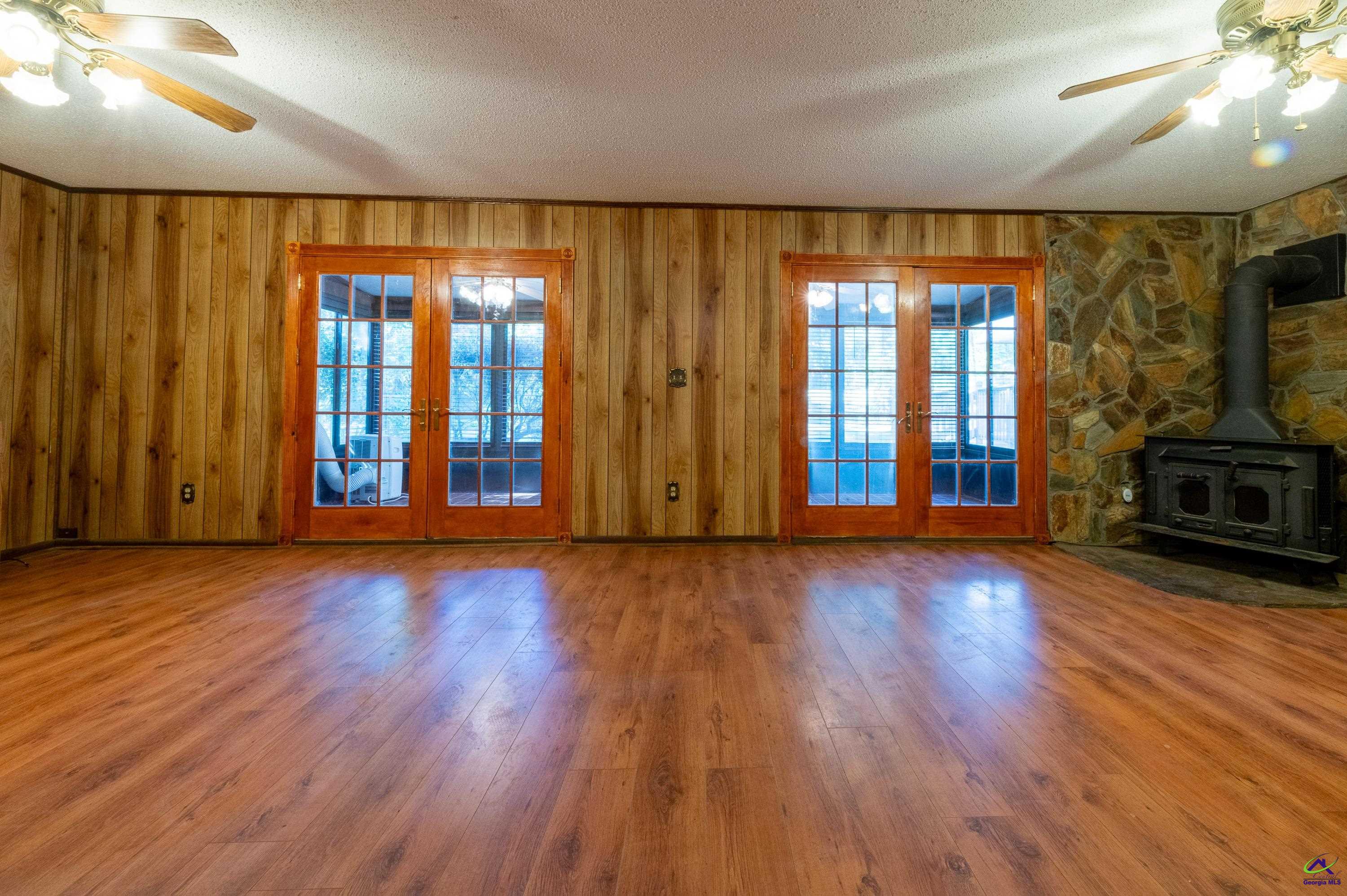 111 Echo Lane