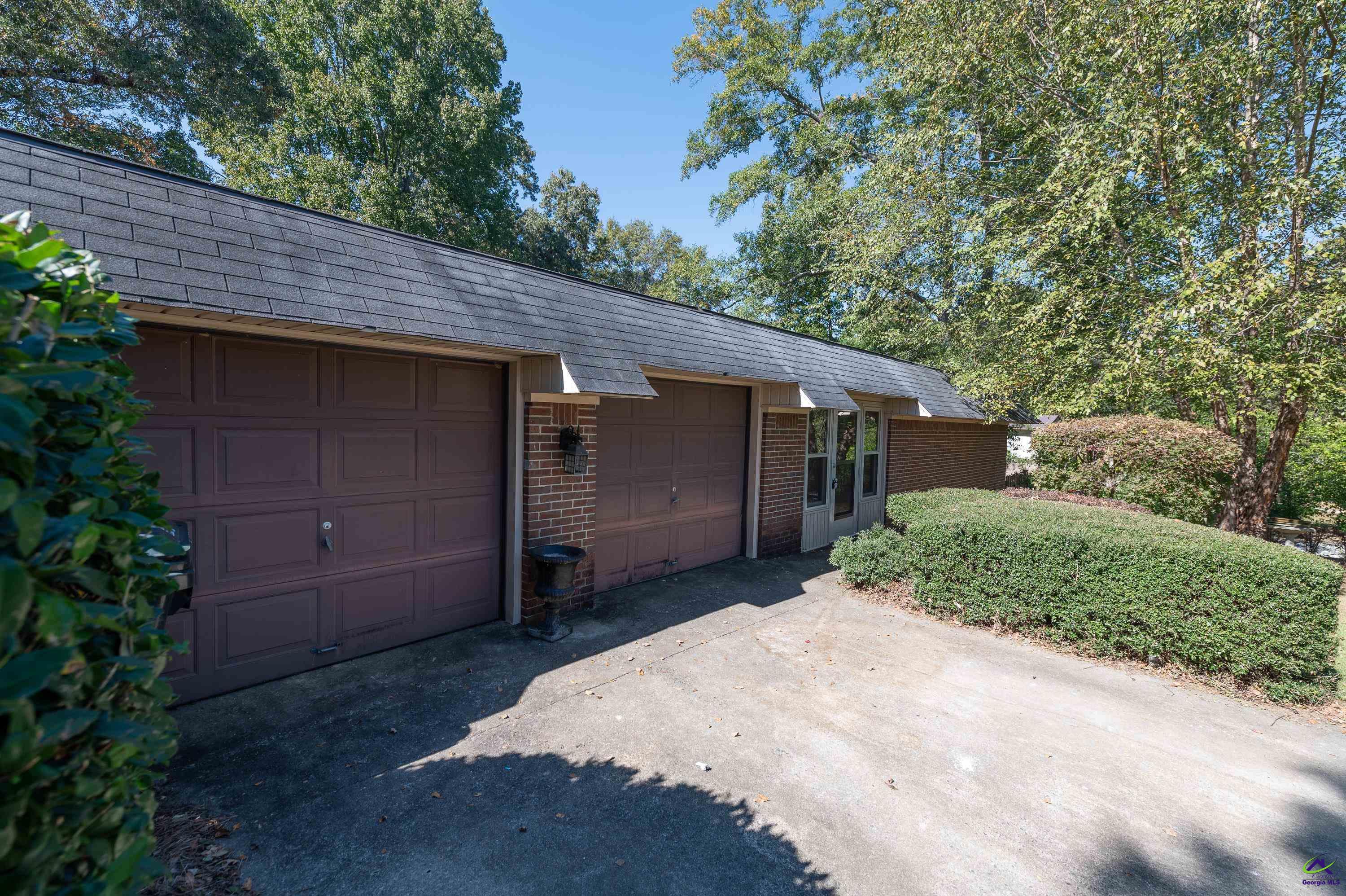 111 Echo Lane