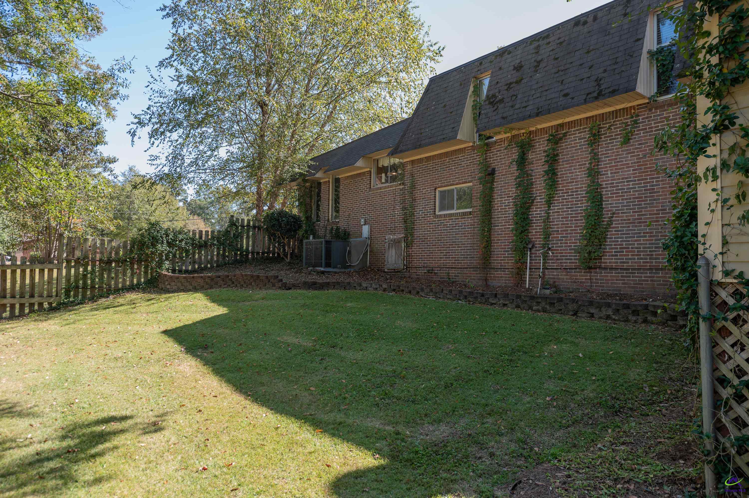 111 Echo Lane