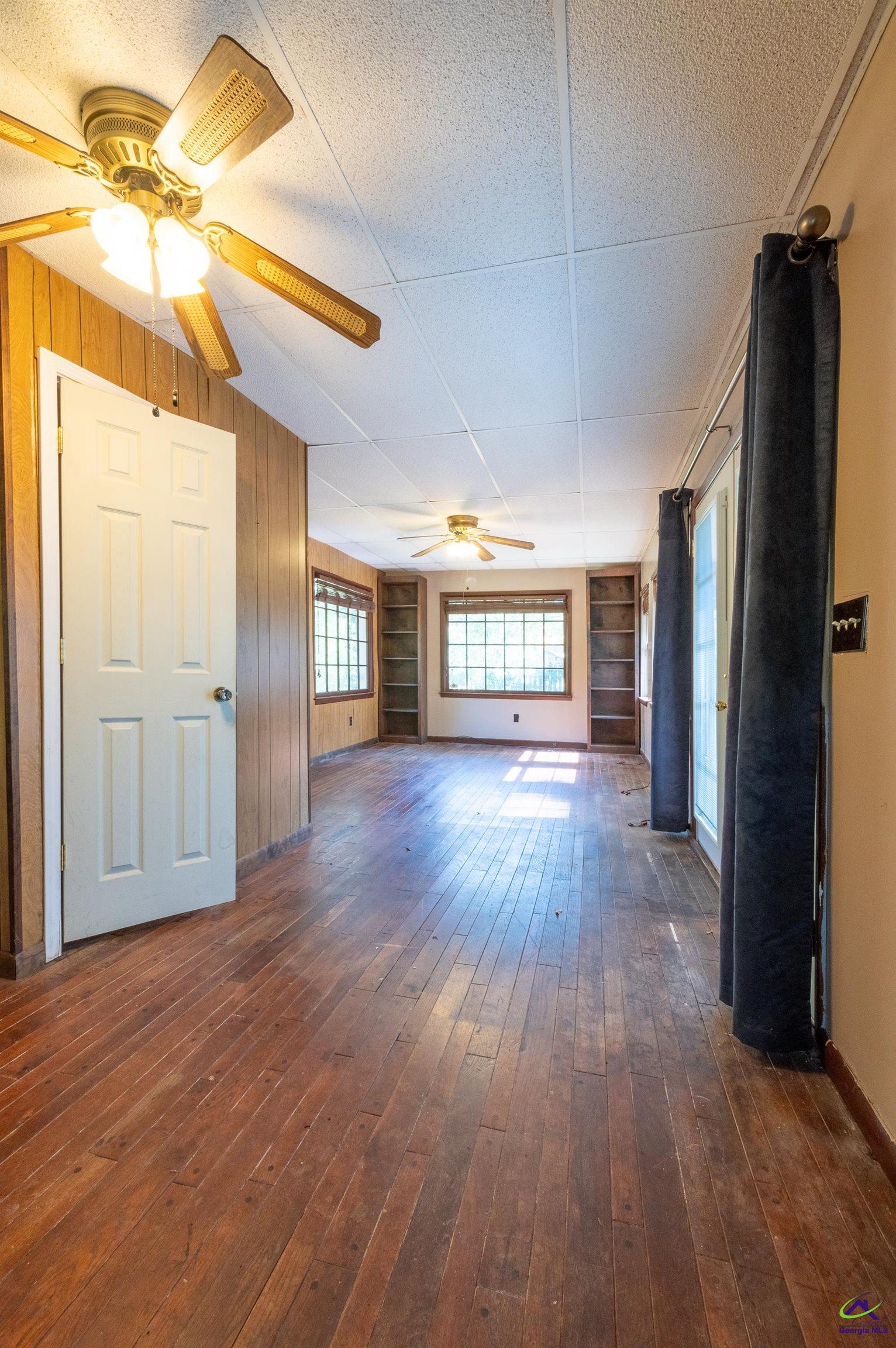 111 Echo Lane