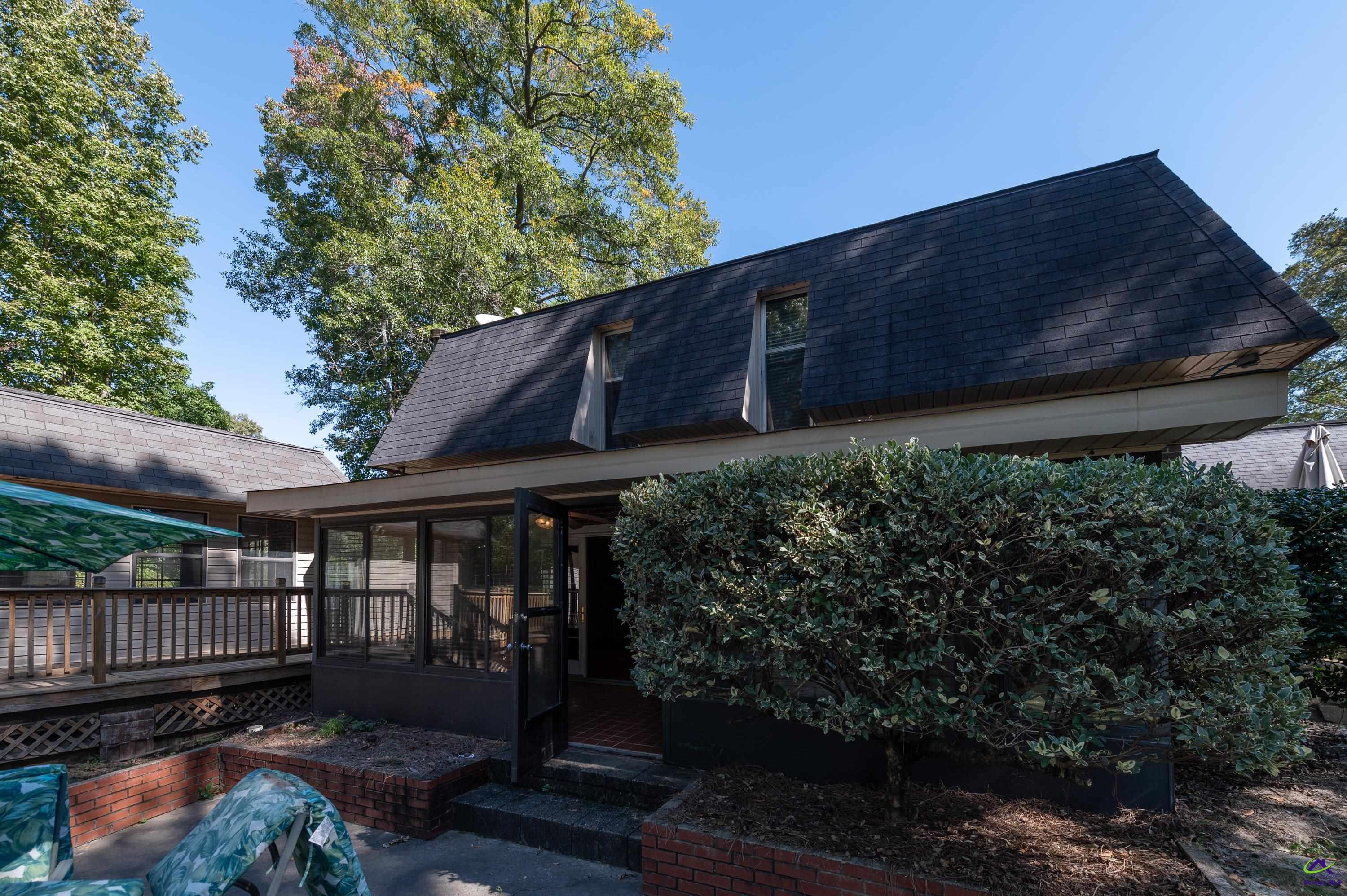 111 Echo Lane