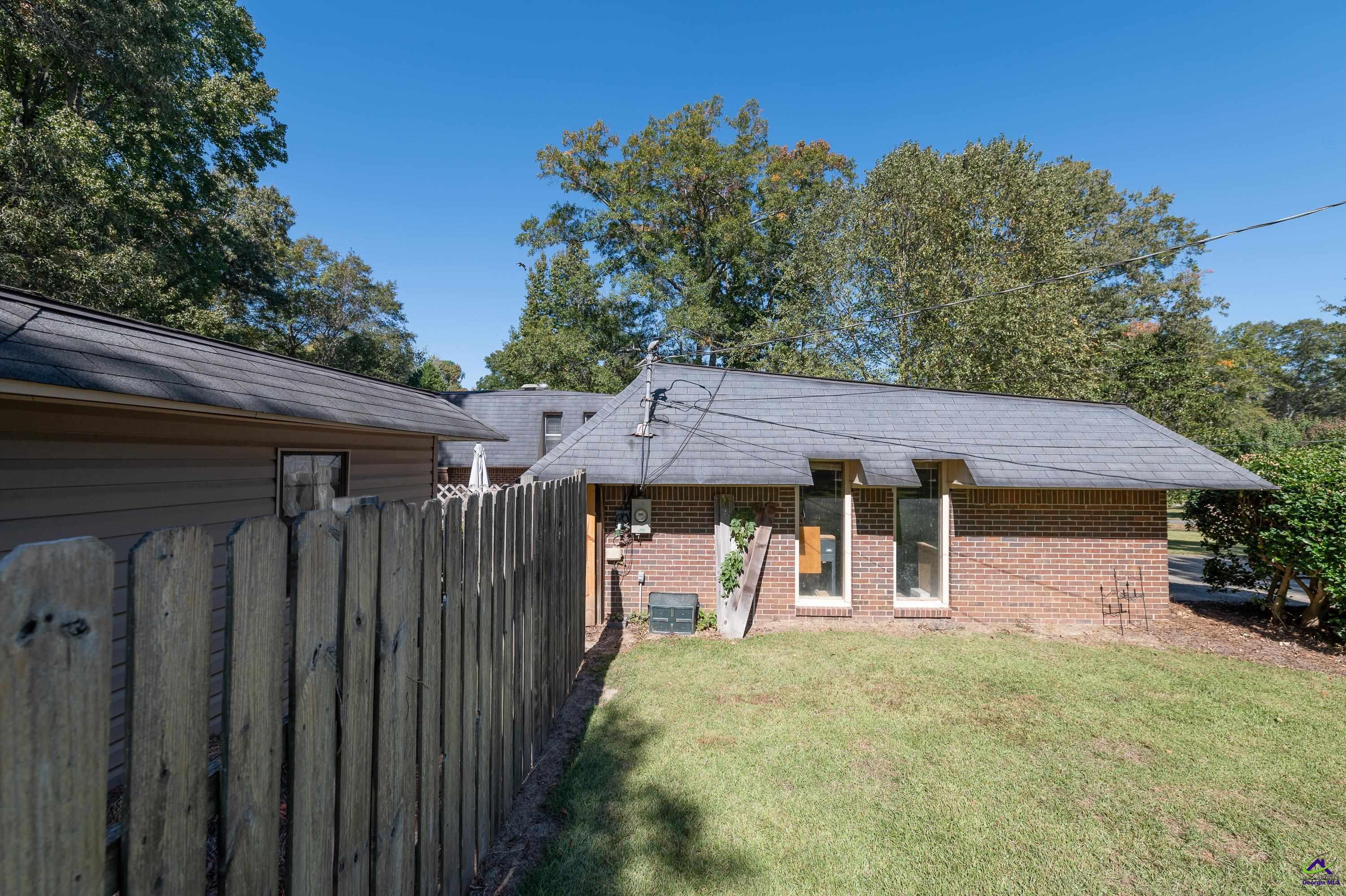 111 Echo Lane