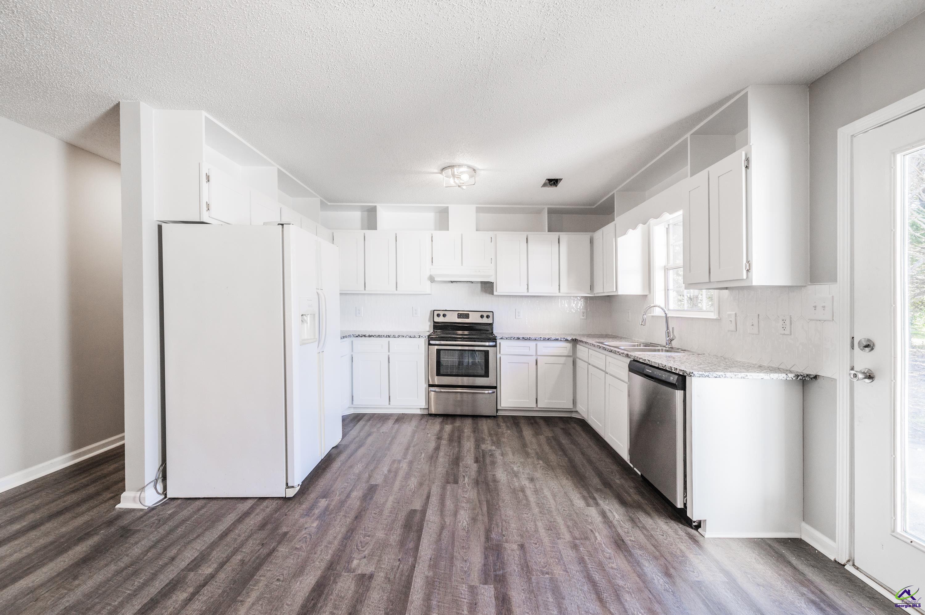 1103 Taylors Mill Road