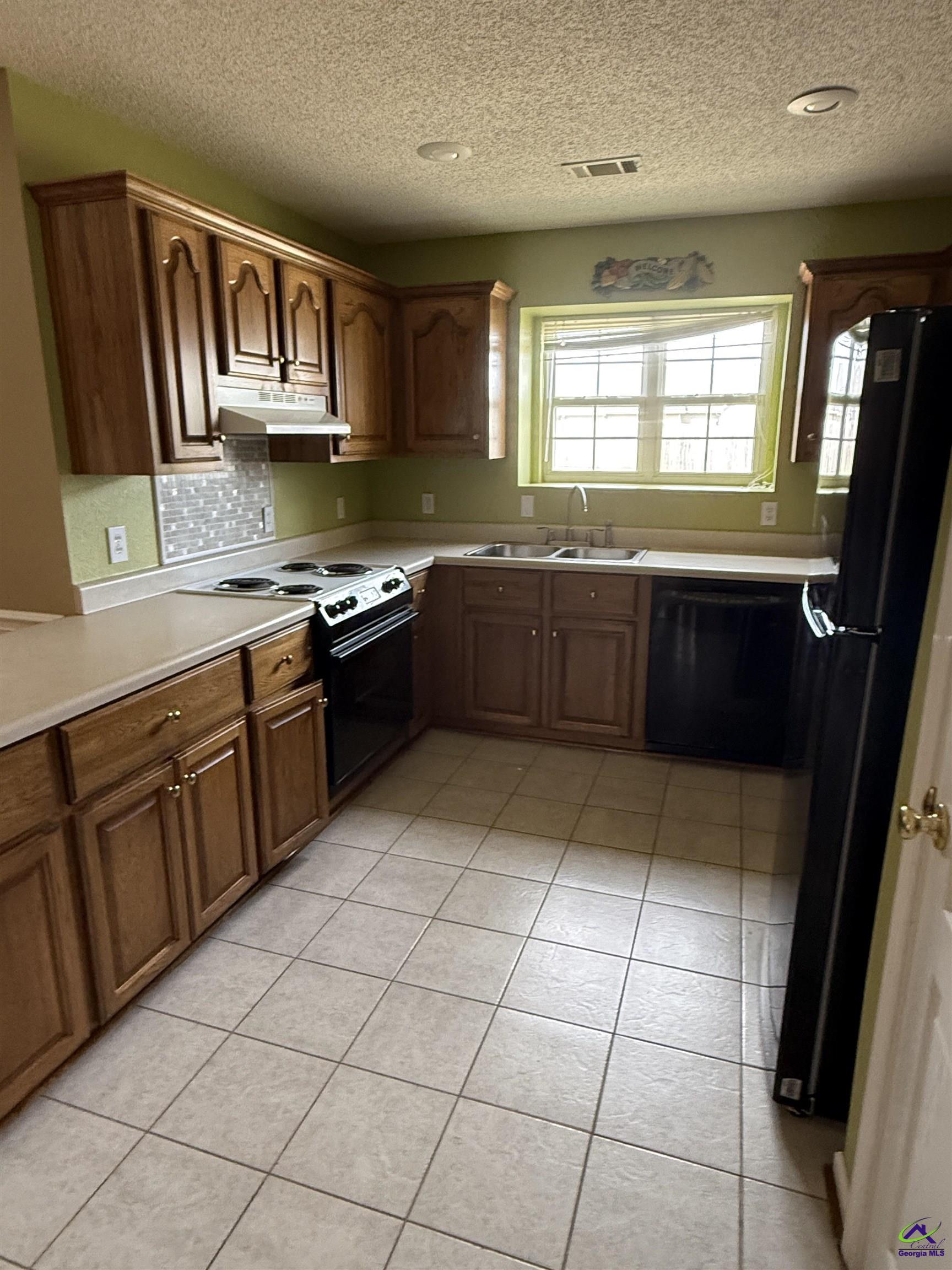 115 Eastview