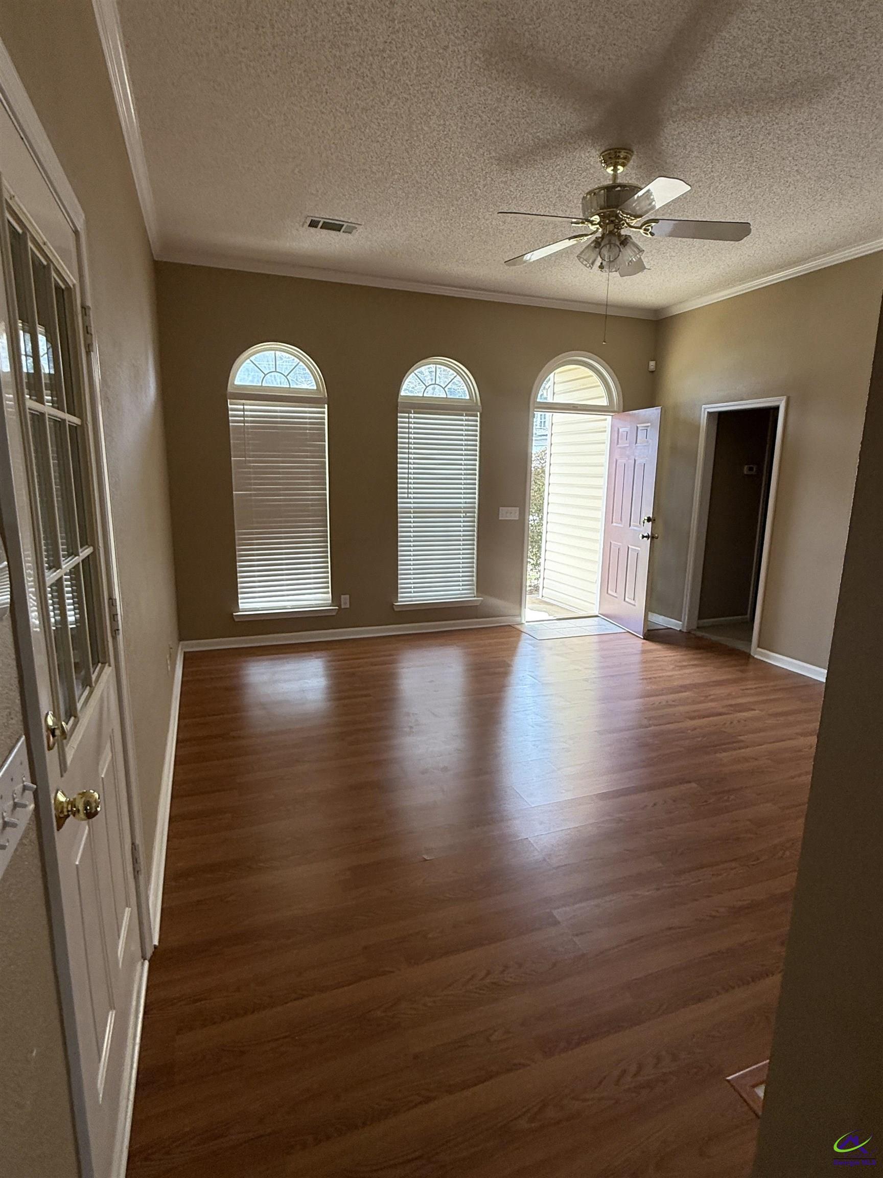 115 Eastview