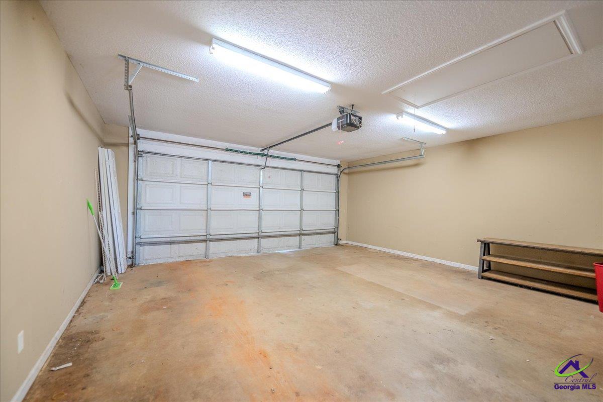 1525 Sweetwater