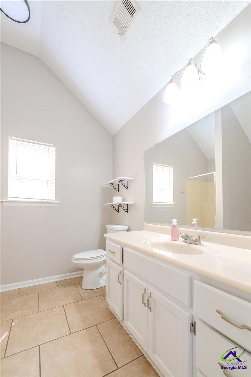 1525 Sweetwater