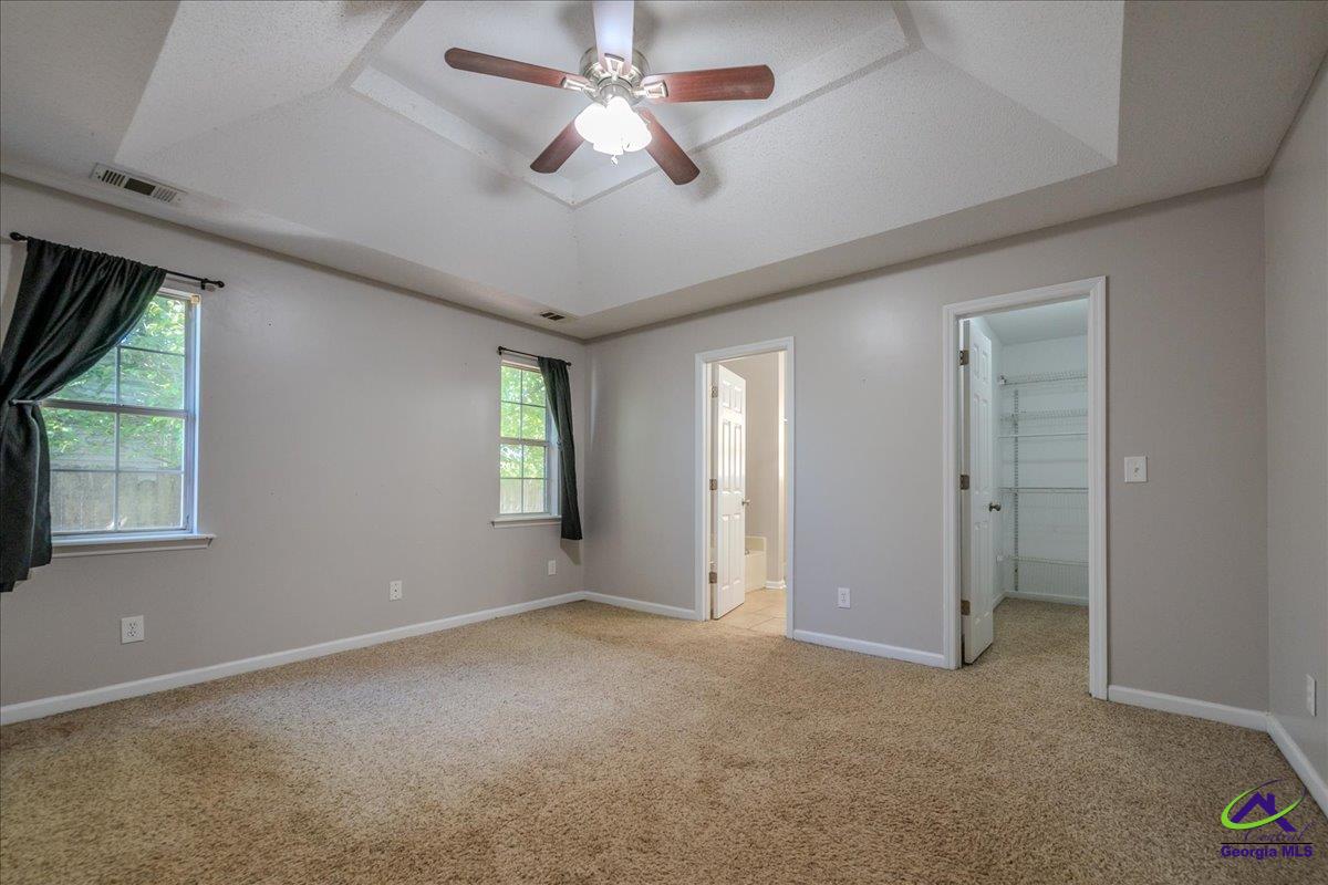 1525 Sweetwater
