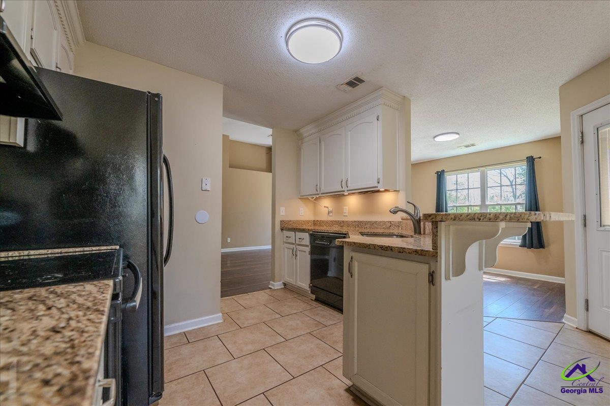 1525 Sweetwater