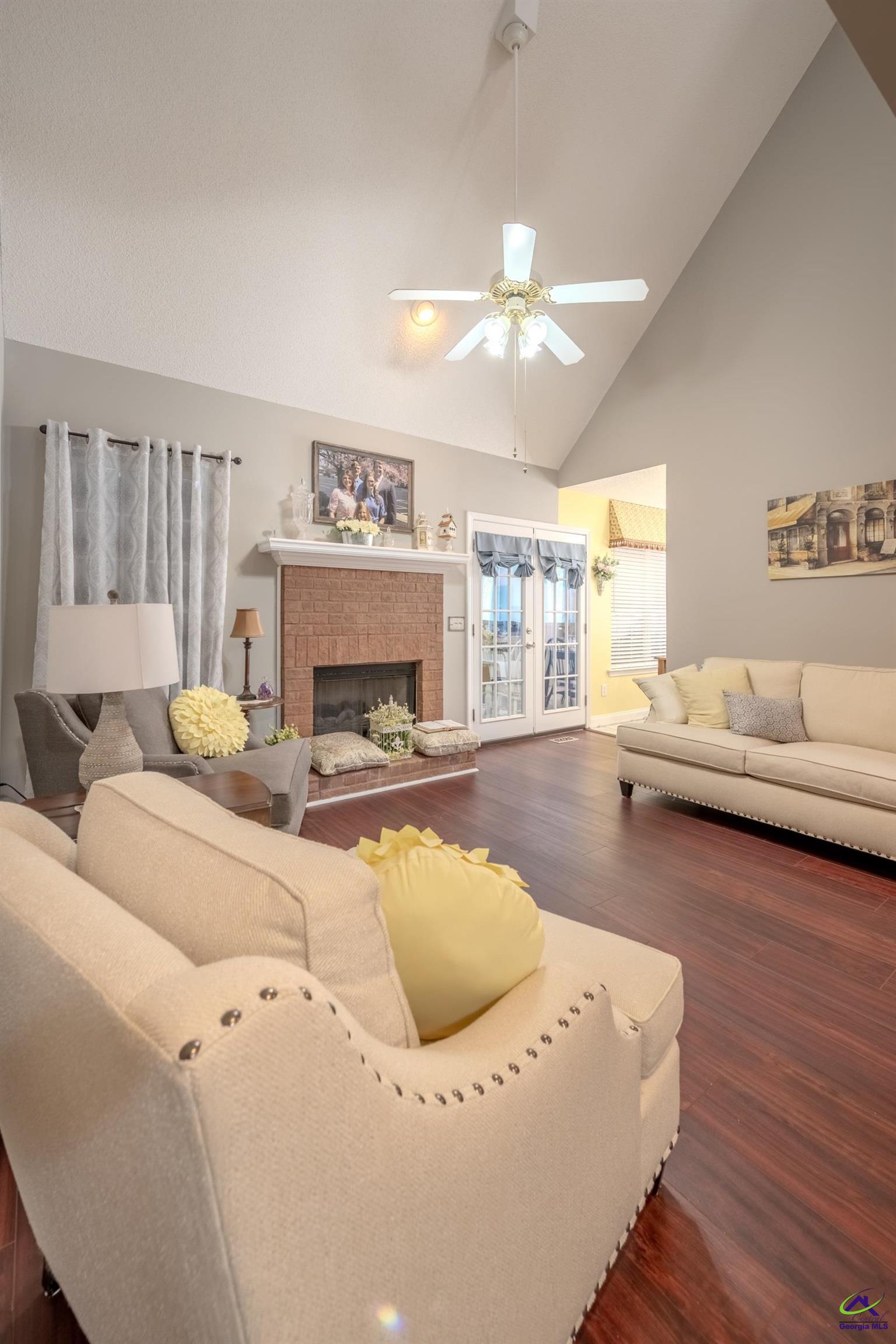 118 Quinelle Dr