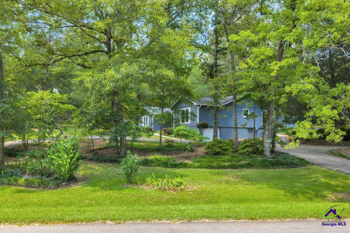 909 Cochran Dr