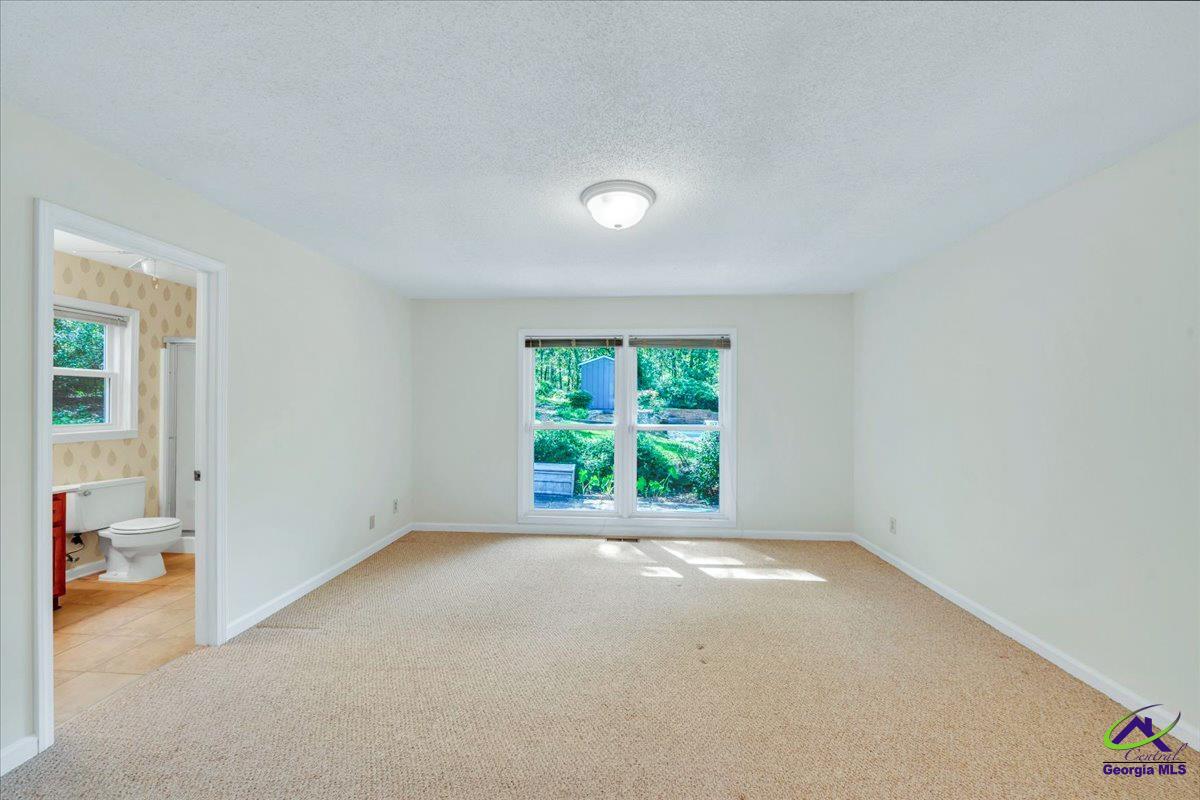 909 Cochran Dr