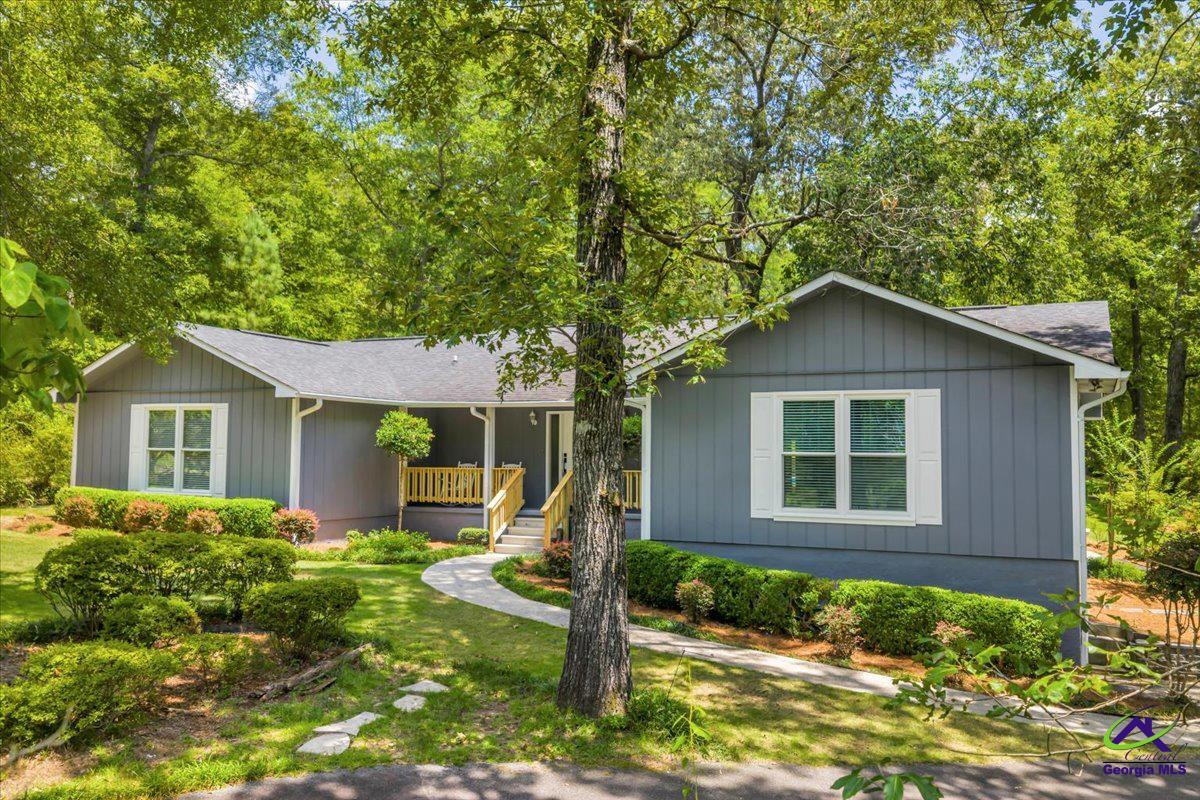 909 Cochran Dr