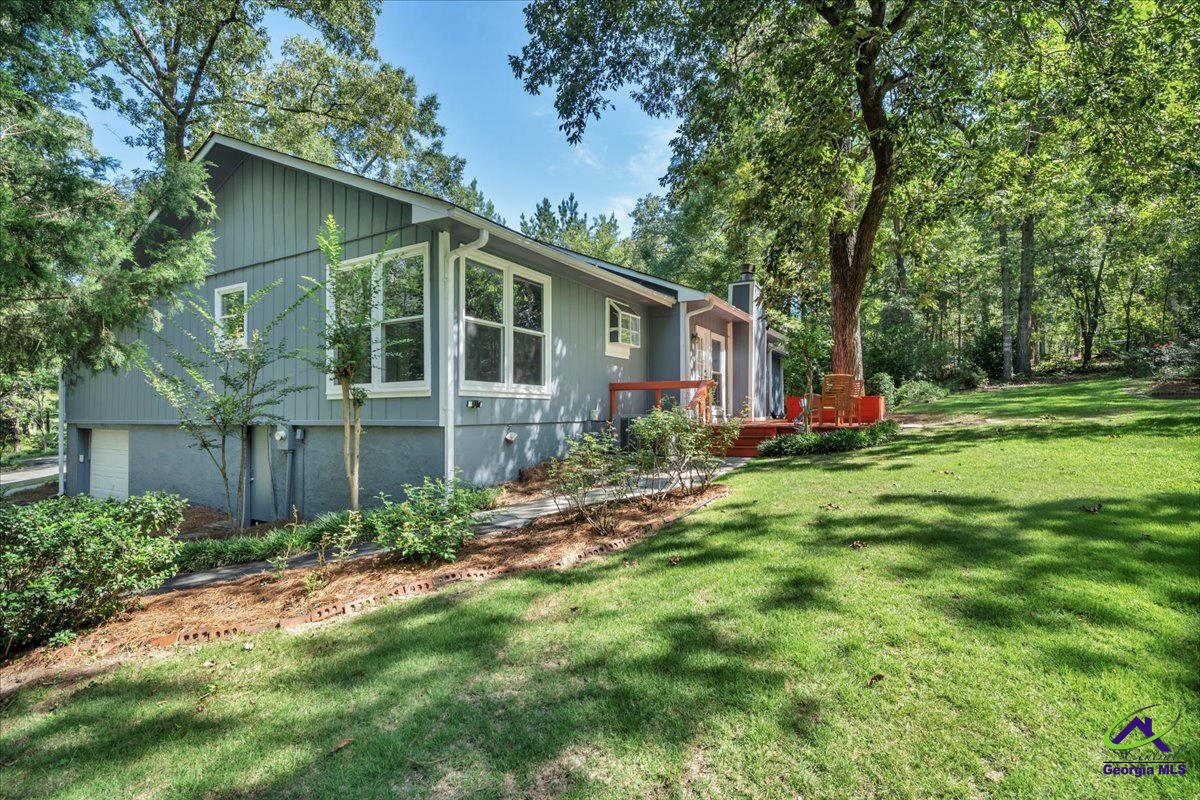 909 Cochran Dr