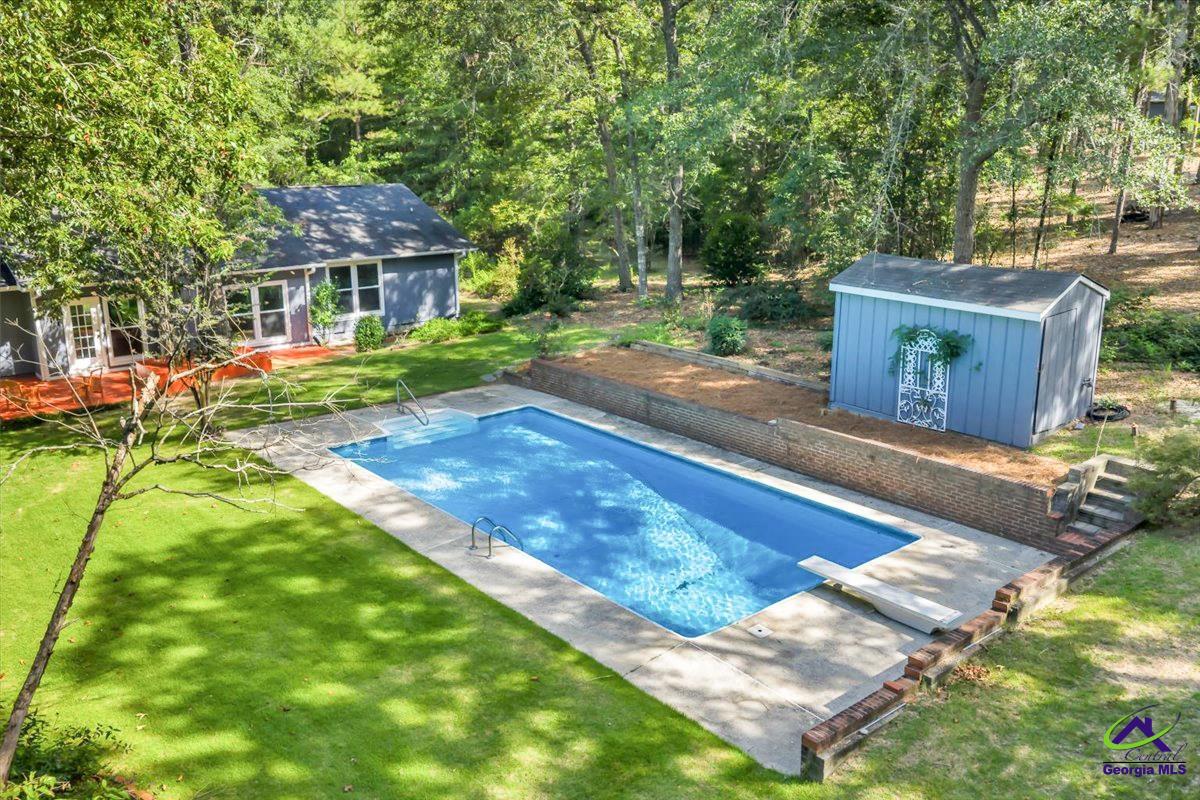 909 Cochran Dr