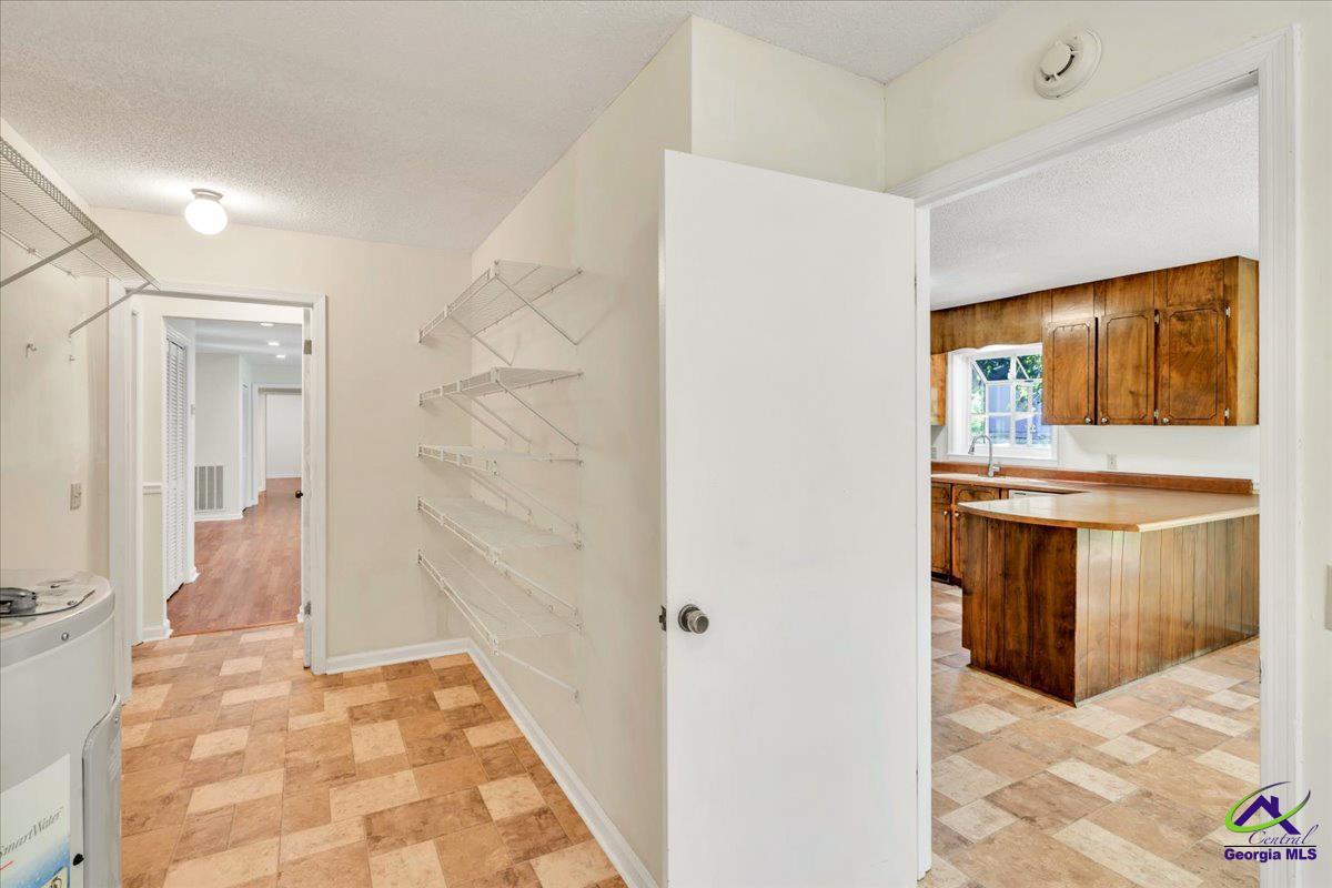 909 Cochran Dr