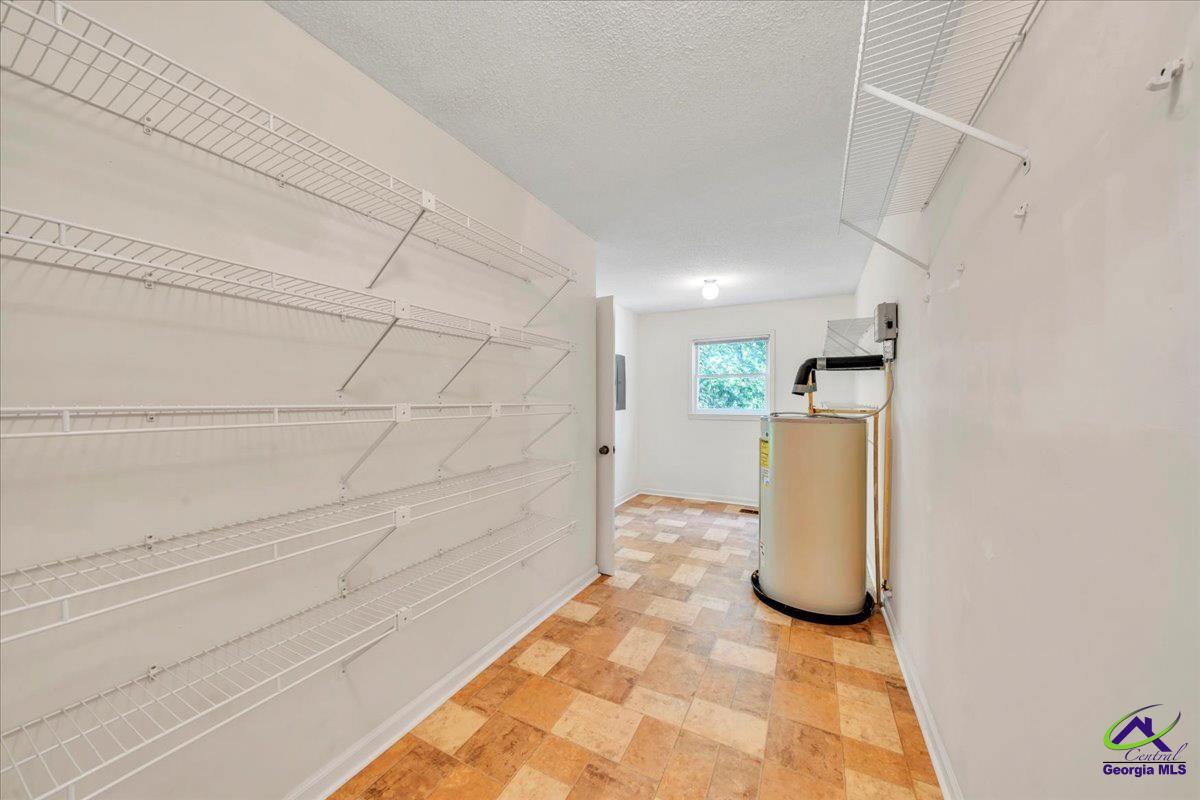 909 Cochran Dr