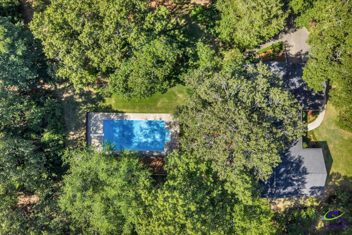 909 Cochran Dr