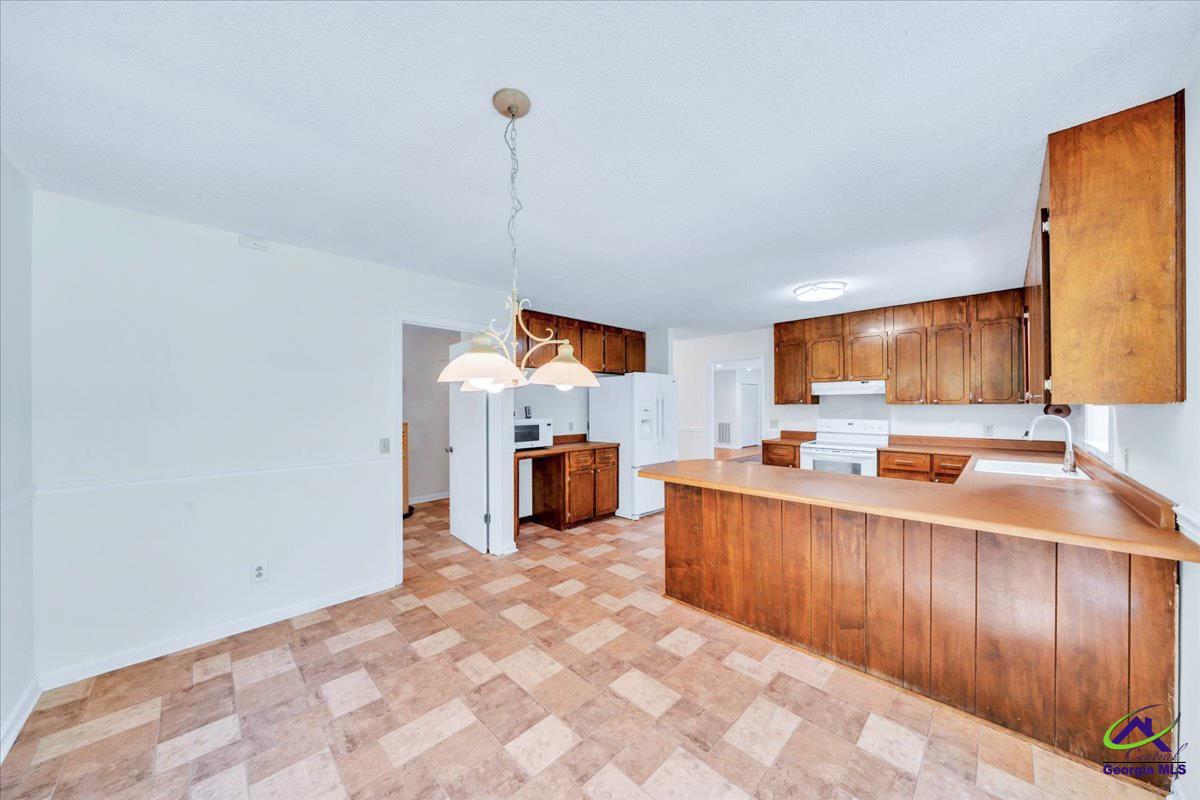 909 Cochran Dr