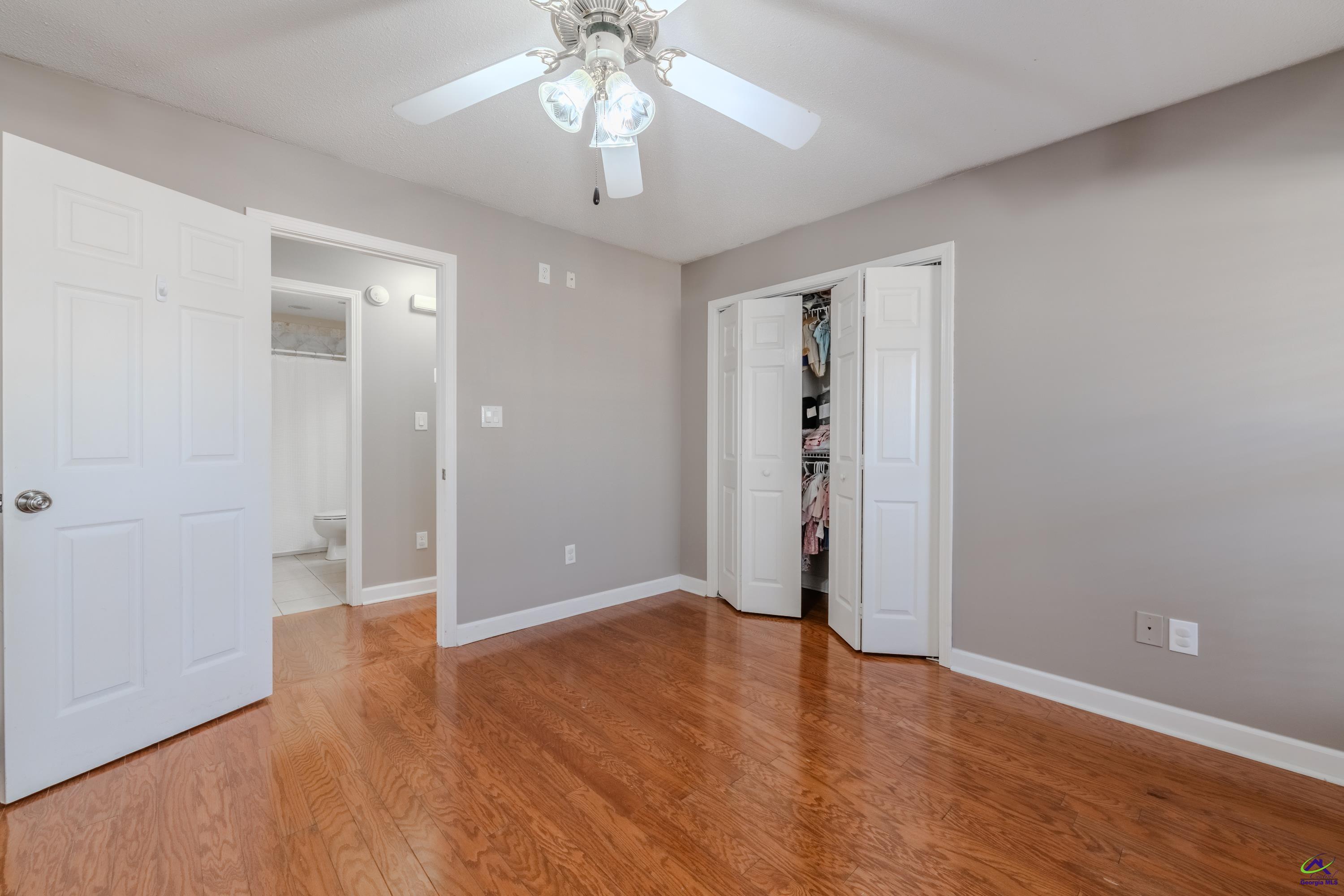 611 Bay Laurel