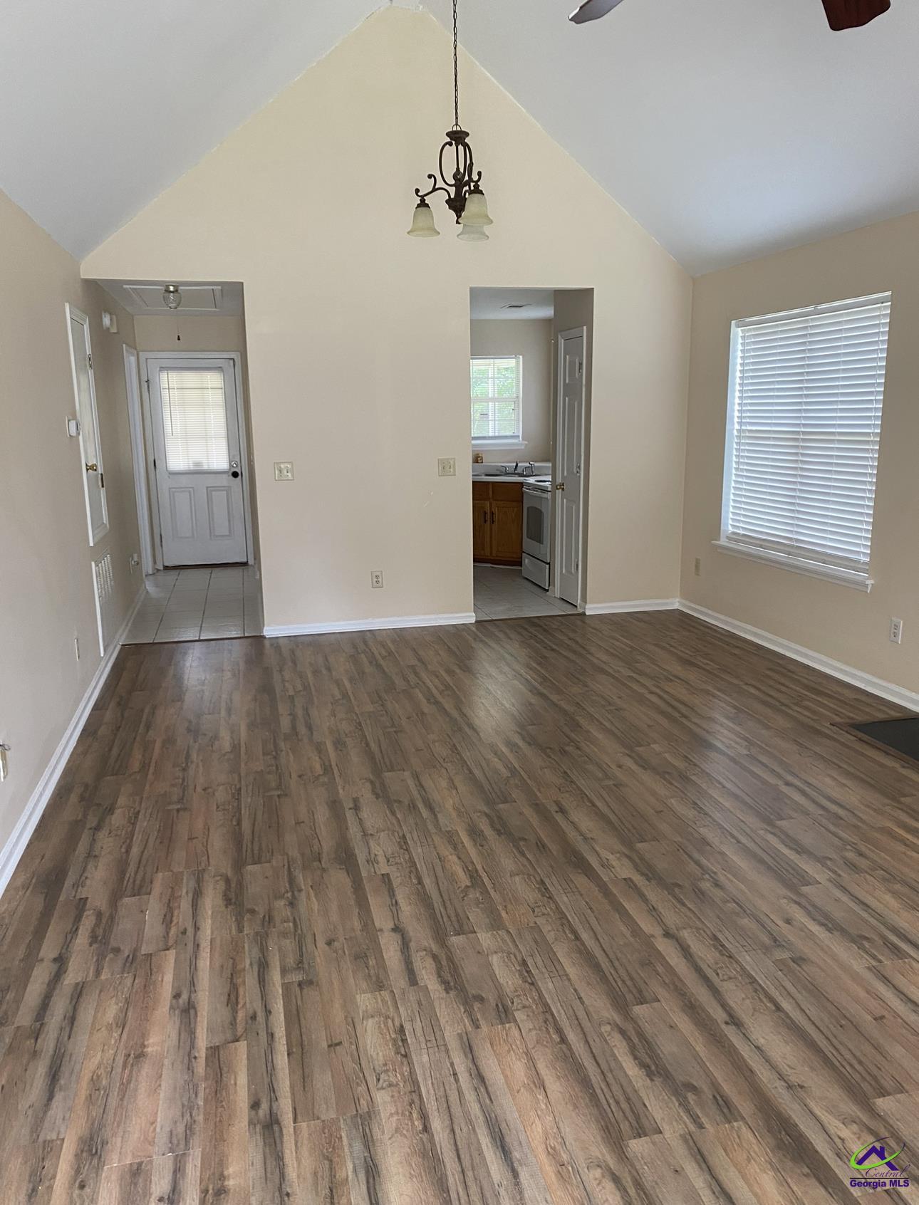 110 Country Cove
