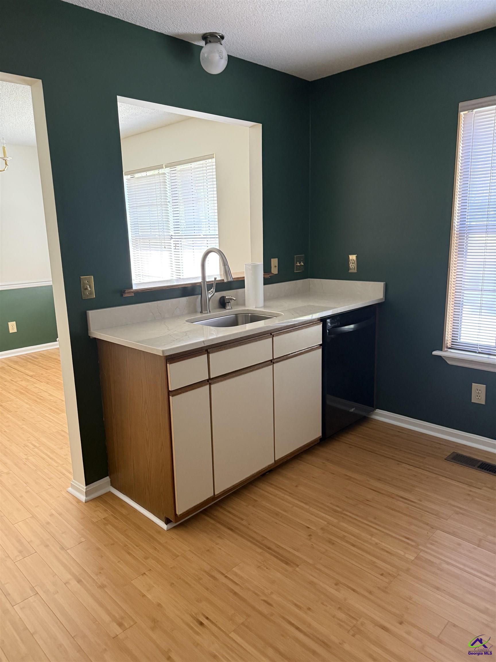 421 Granada Terrace