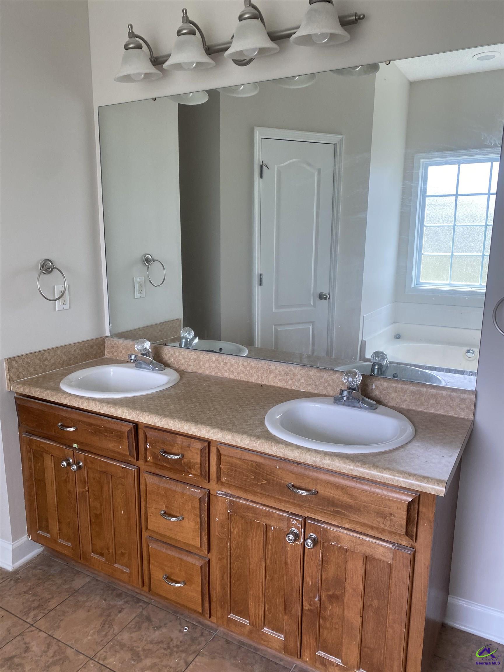 131 Huntley