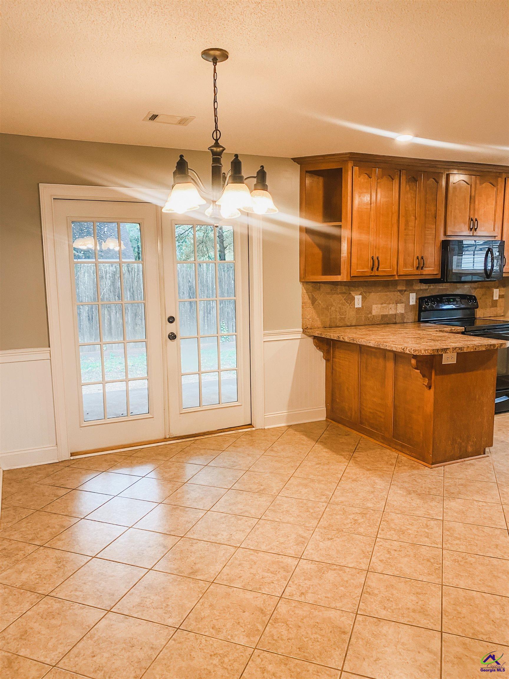 609 Wooden Eagle Trail