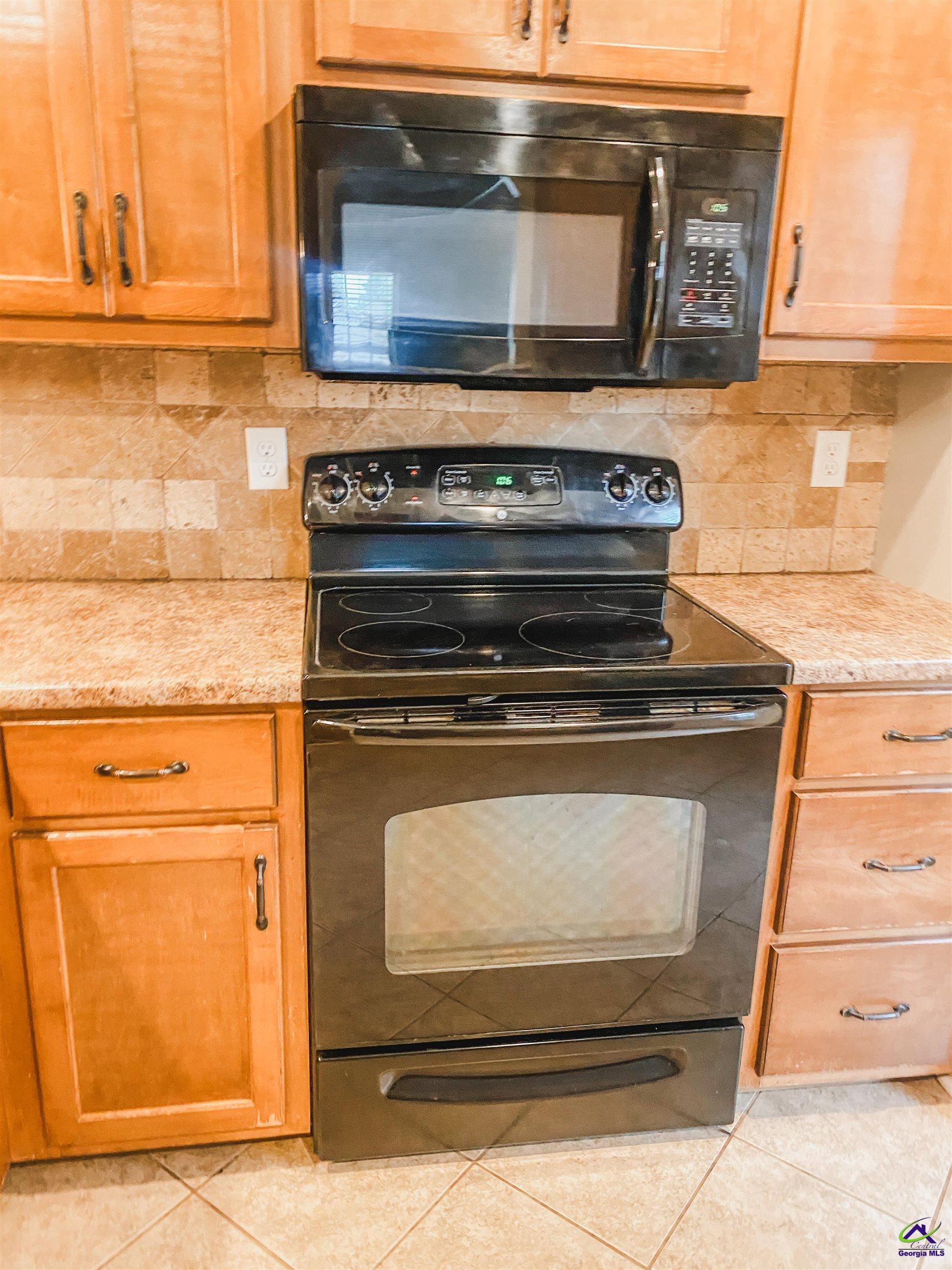 609 Wooden Eagle Trail