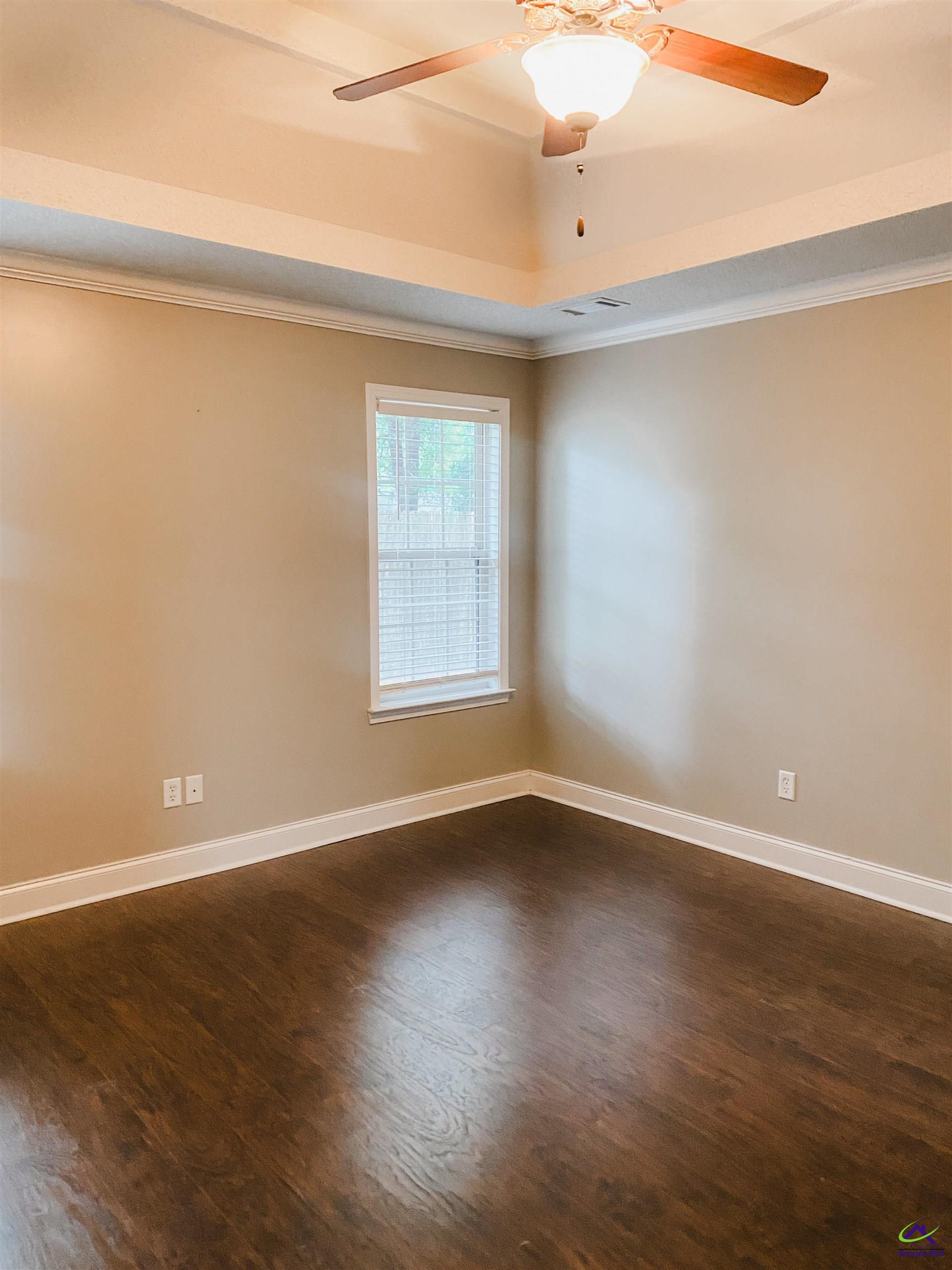 609 Wooden Eagle Trail