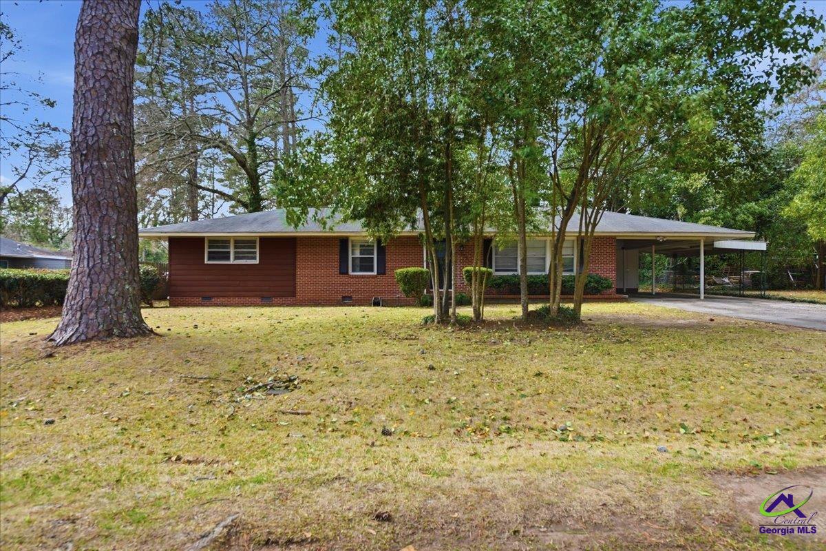 2554 Delano