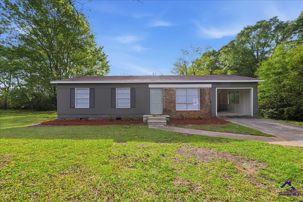 526 Ochlahatchee Drive