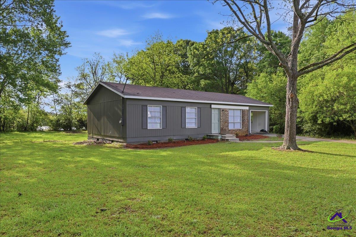 526 Ochlahatchee Drive