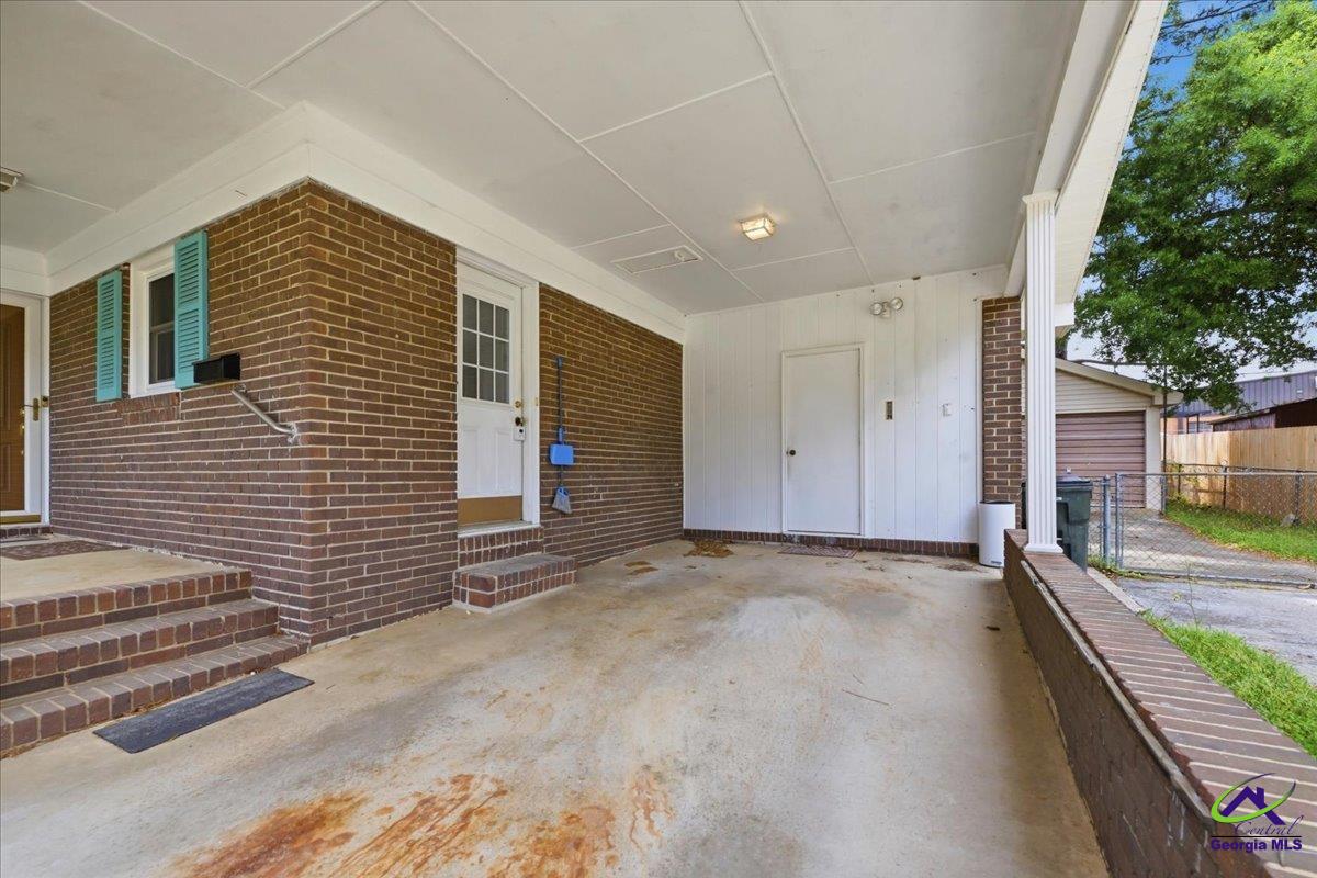 202 Self Street