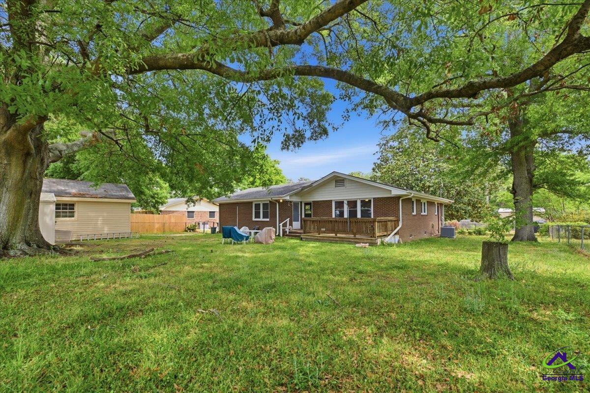 202 Self Street