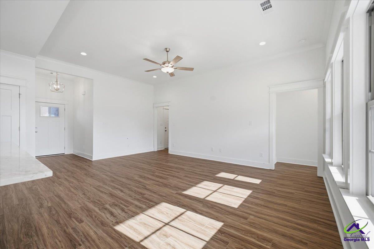 307 Willowbrook