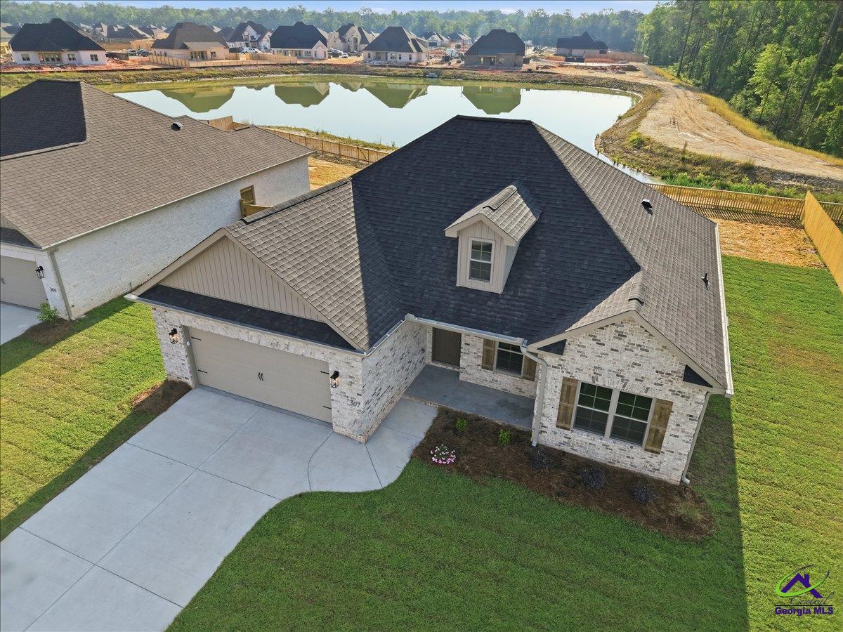 307 Willowbrook